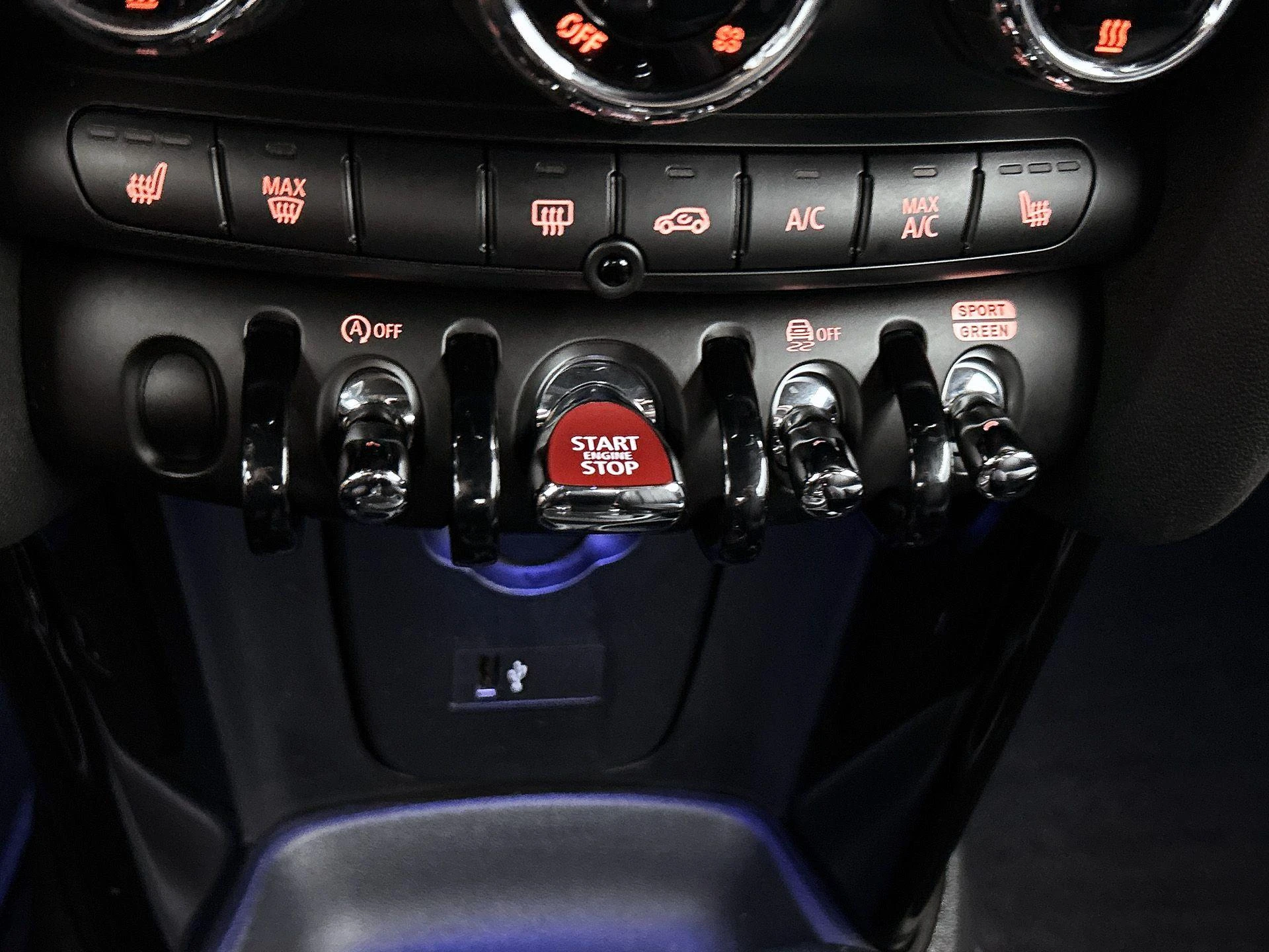 MINI-Cooper Cabrio-image-10