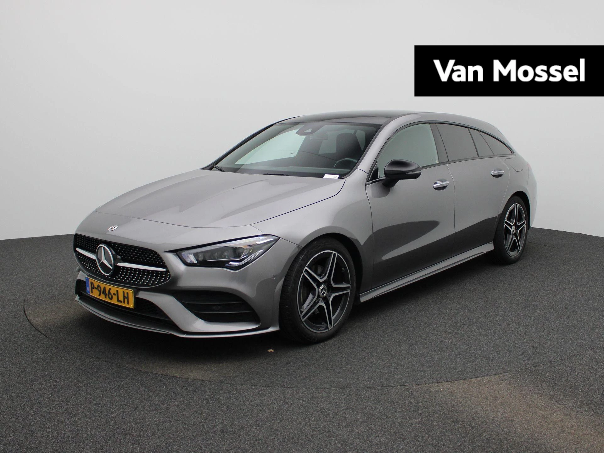 Mercedes-Benz-CLA-image-0