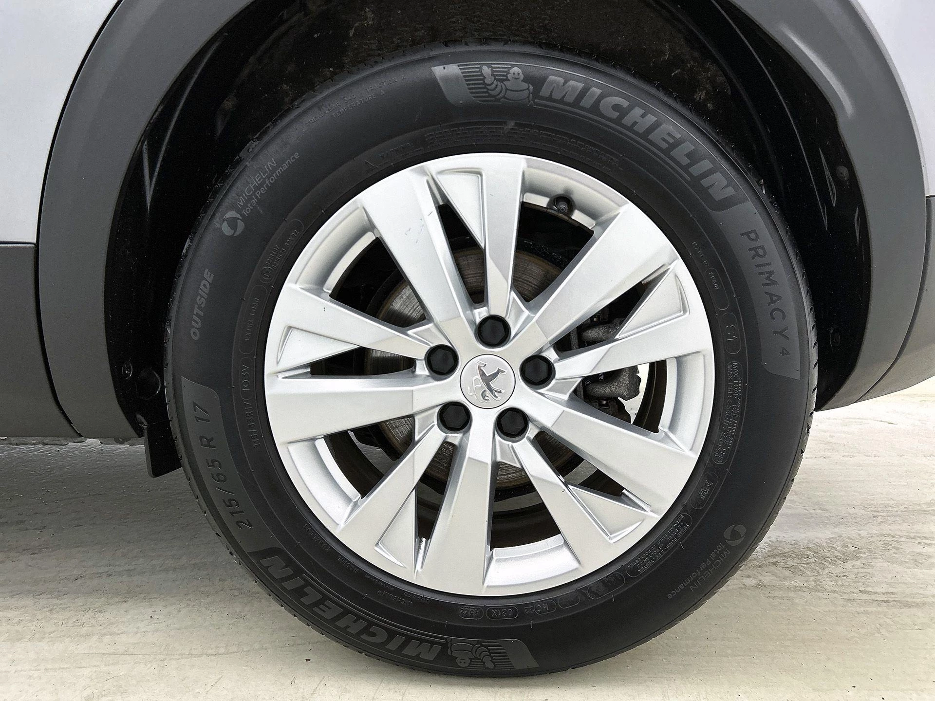 Peugeot 3008 1.2 PureTech Blue Lease Executive