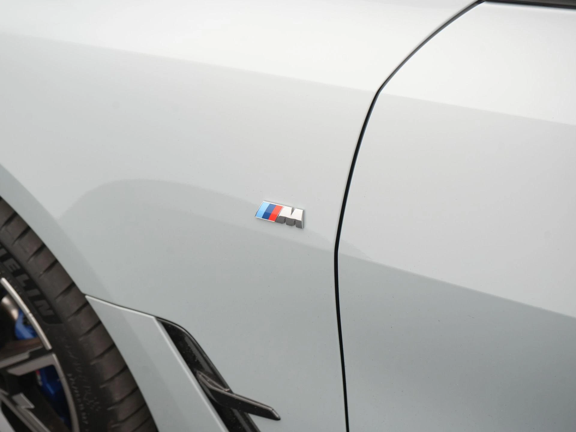 BMW-i4-image-45