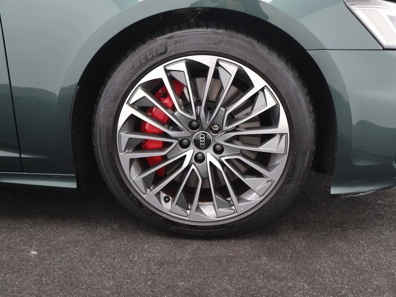 Audi-A6-image-2