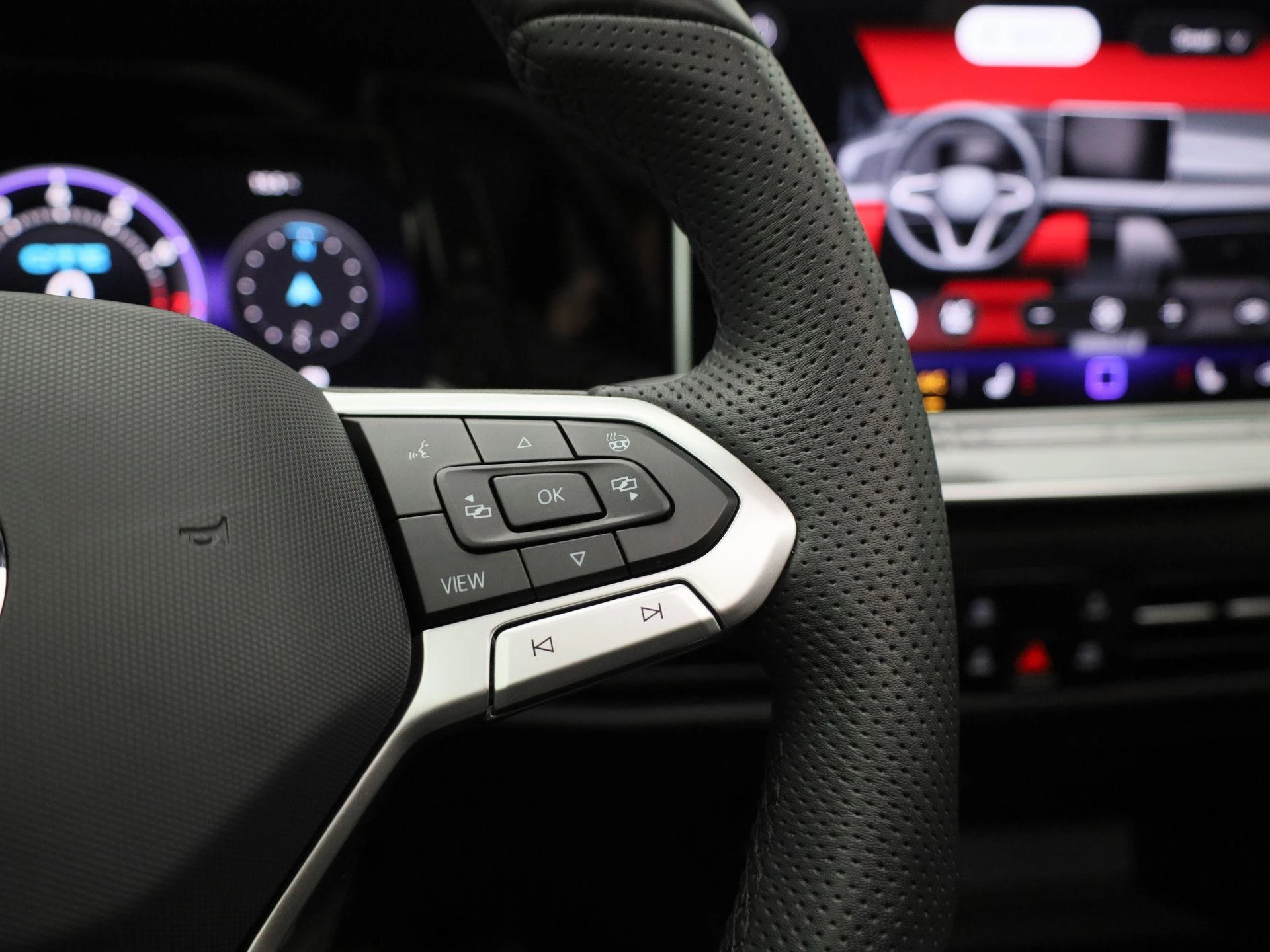 Volkswagen-Golf-image-20