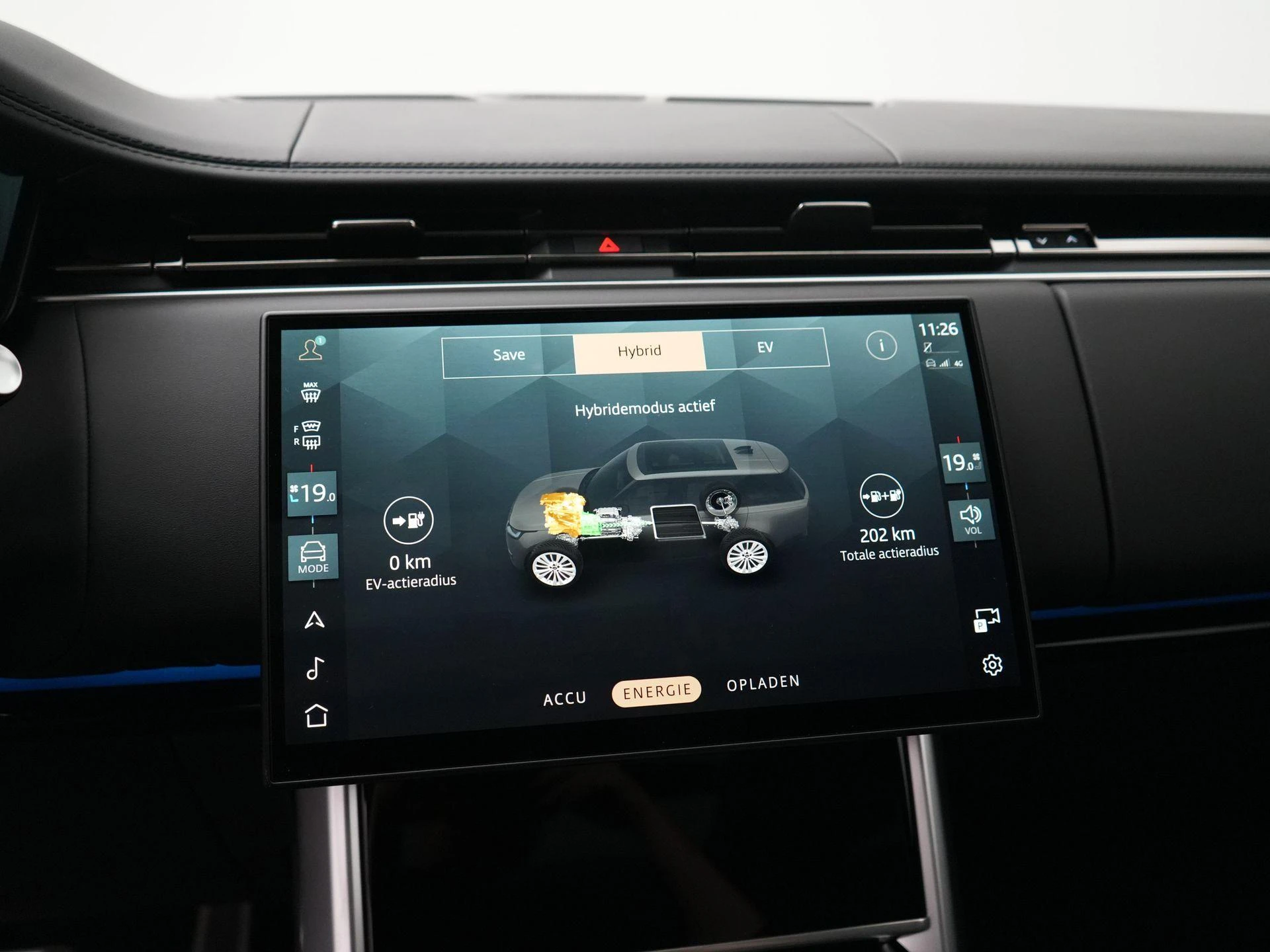 Land Rover-Range Rover-image-30