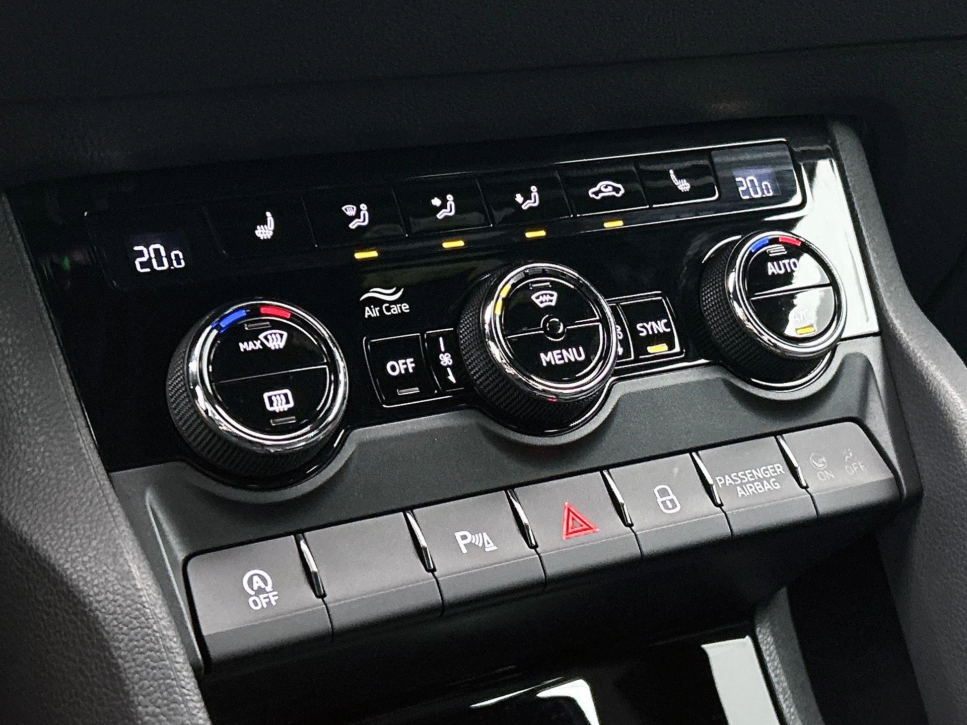 Škoda Karoq 1.5 TSI ACT Sportline Business