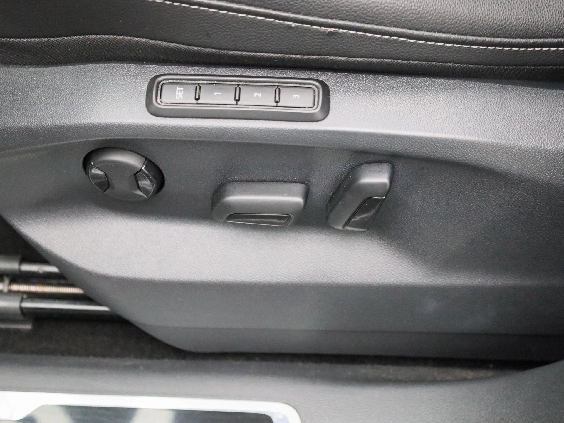 Volkswagen Tiguan 1.4 TSI eHybrid R-Line Business+ 245 PK|