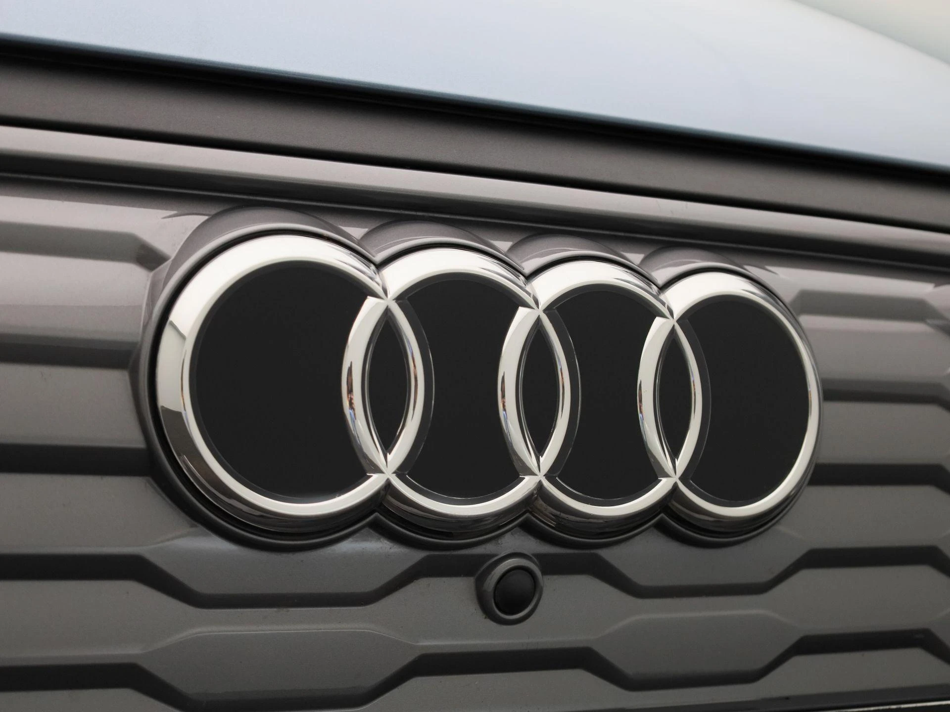 Audi-Q4 e-tron-image-41