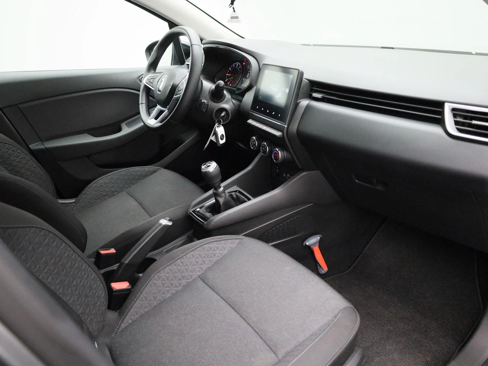 Renault-Clio-image-31