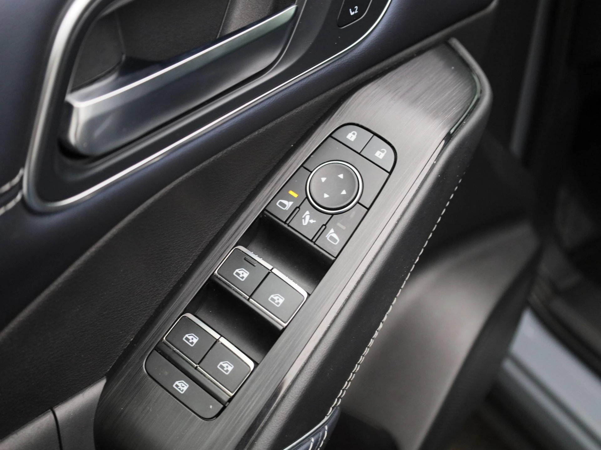 Nissan-QASHQAI-image-34