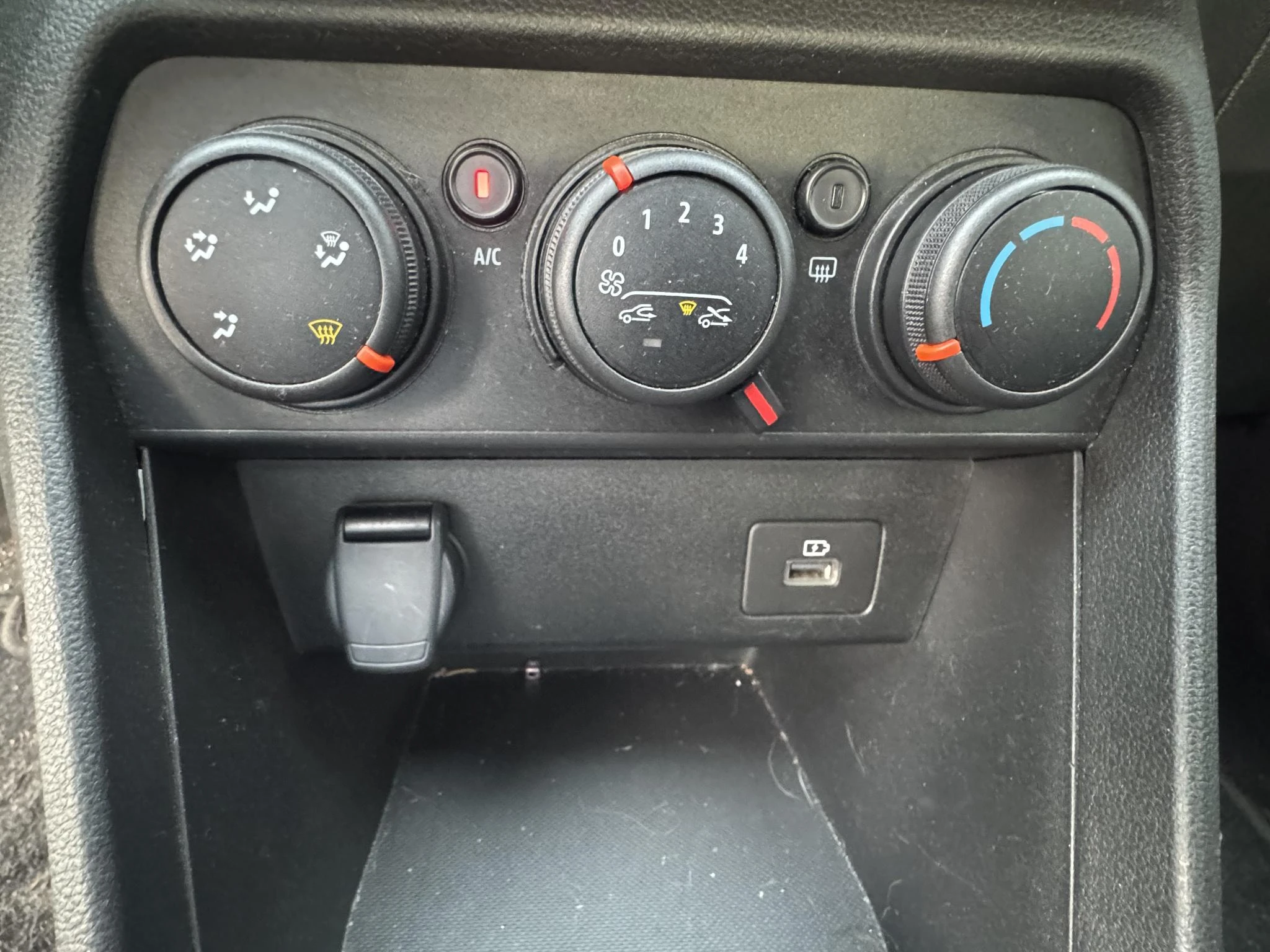 Dacia-Sandero-image-17