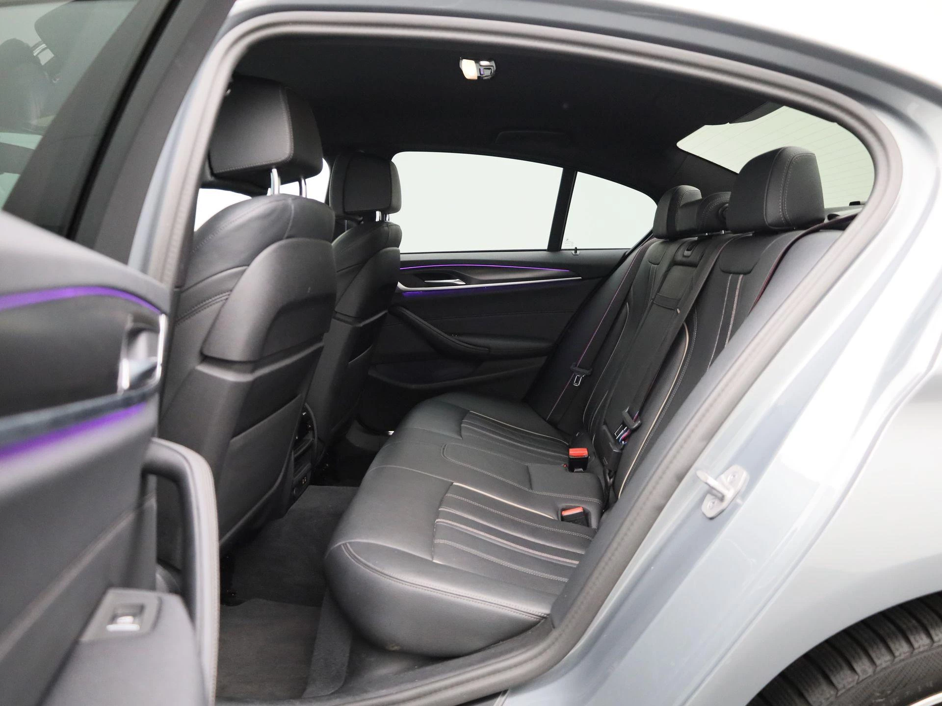 BMW-5 Serie-image-11