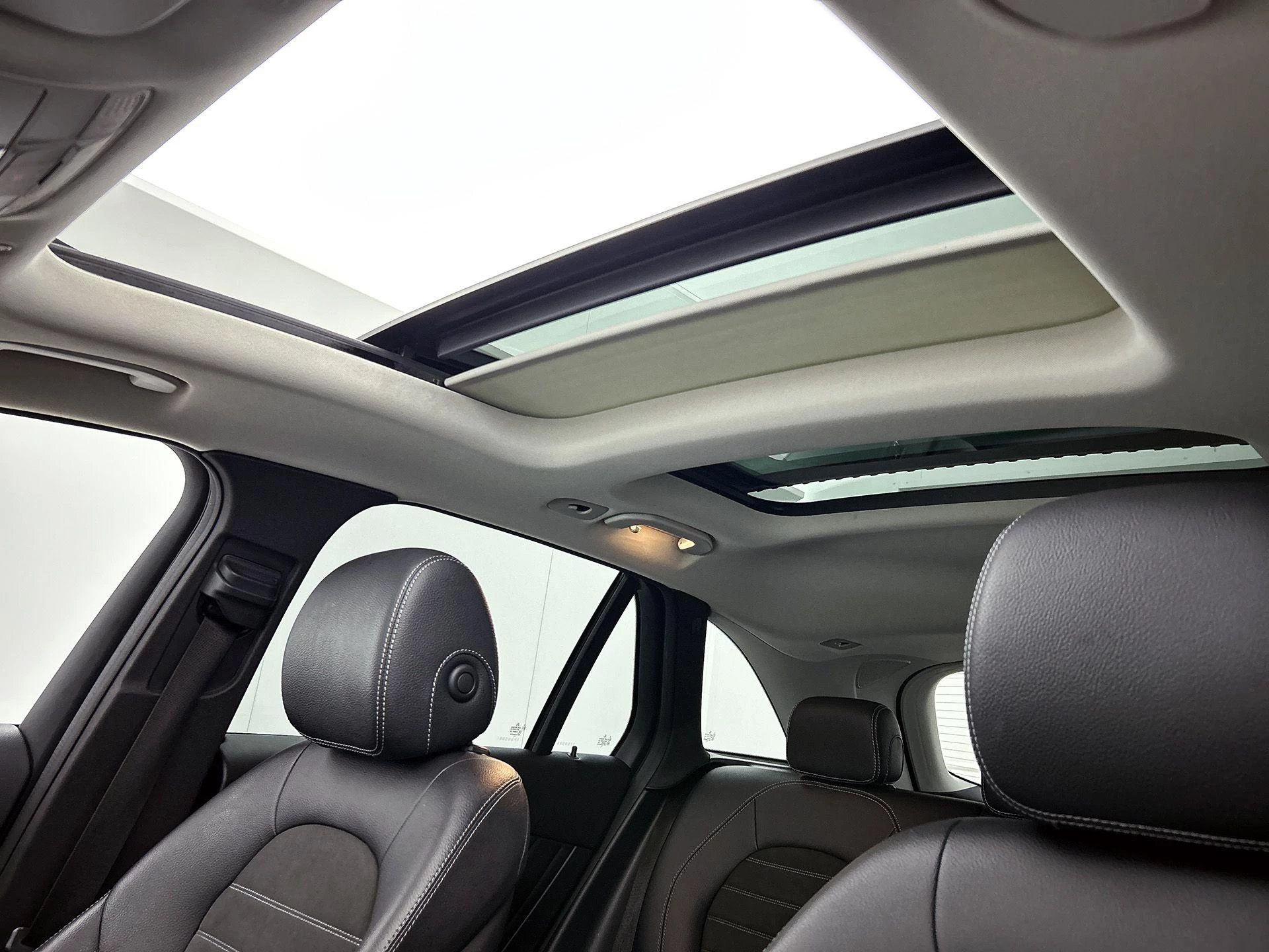 Mercedes-Benz GLC 300e 4MATIC Business Solution AMG