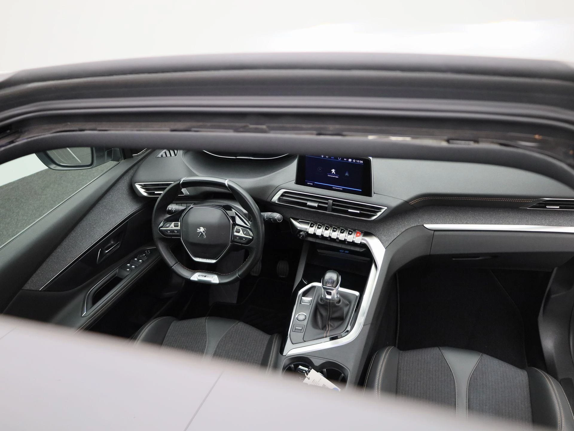 Peugeot-5008-image-36