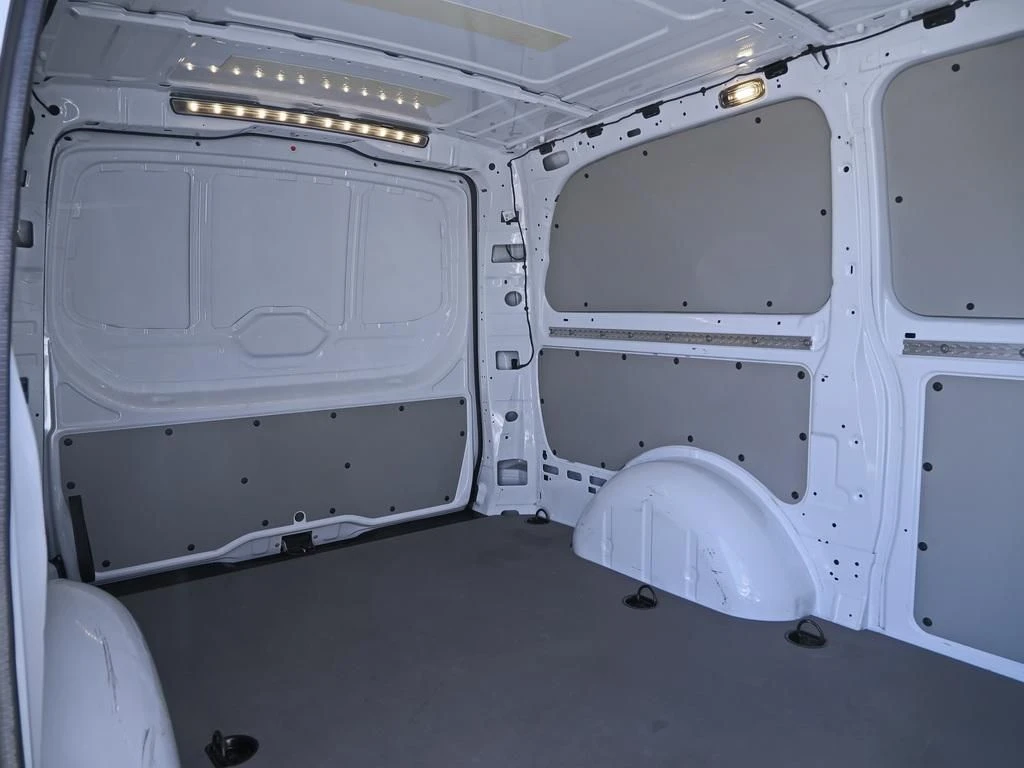 Mercedes-Benz-Vito 116-image-13