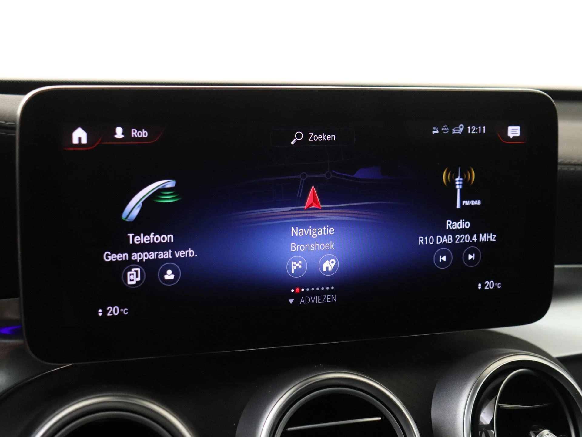 Mercedes-Benz GLC 300e 4MATIC Premium Plus