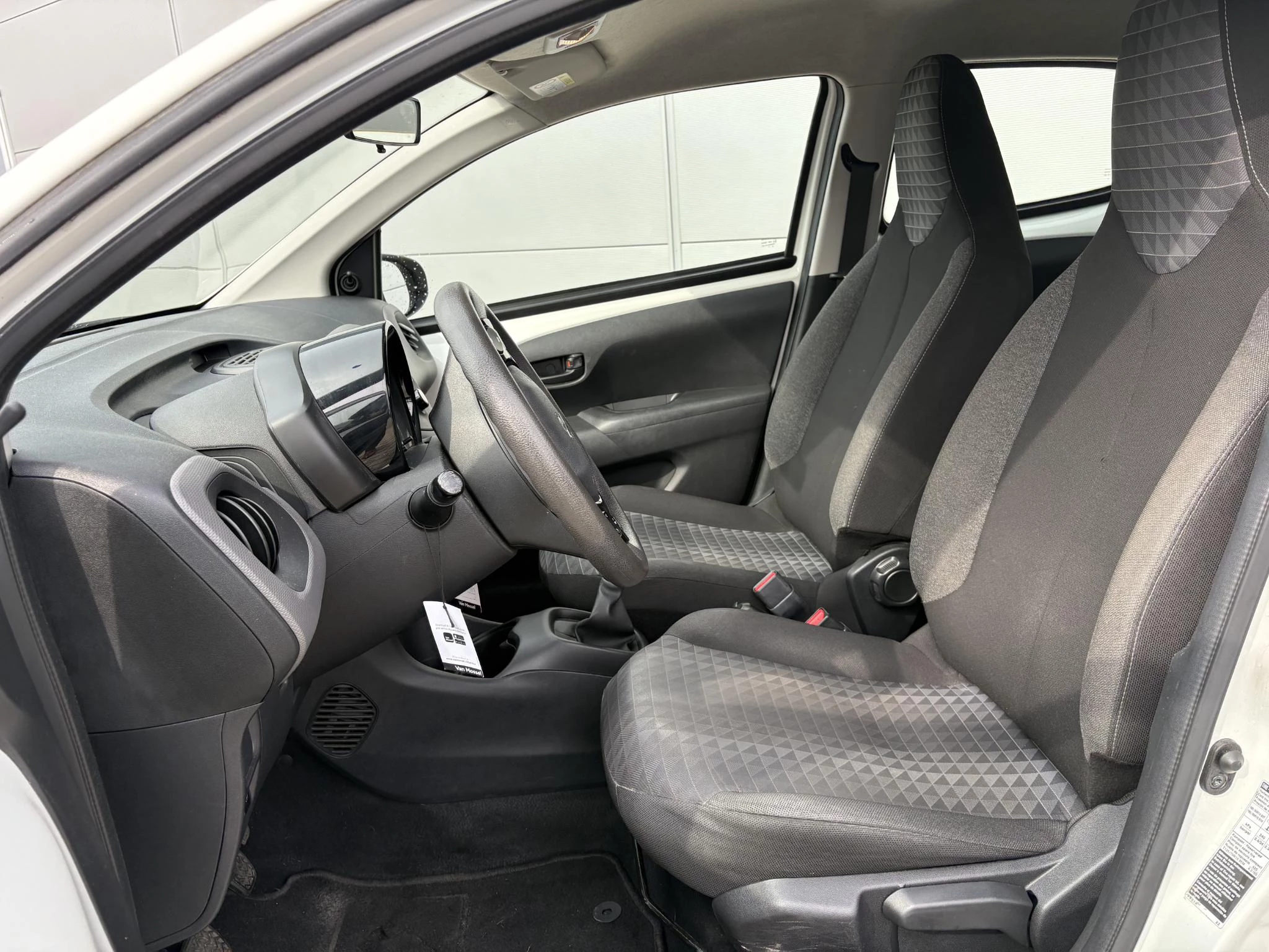 Peugeot-108-image-12