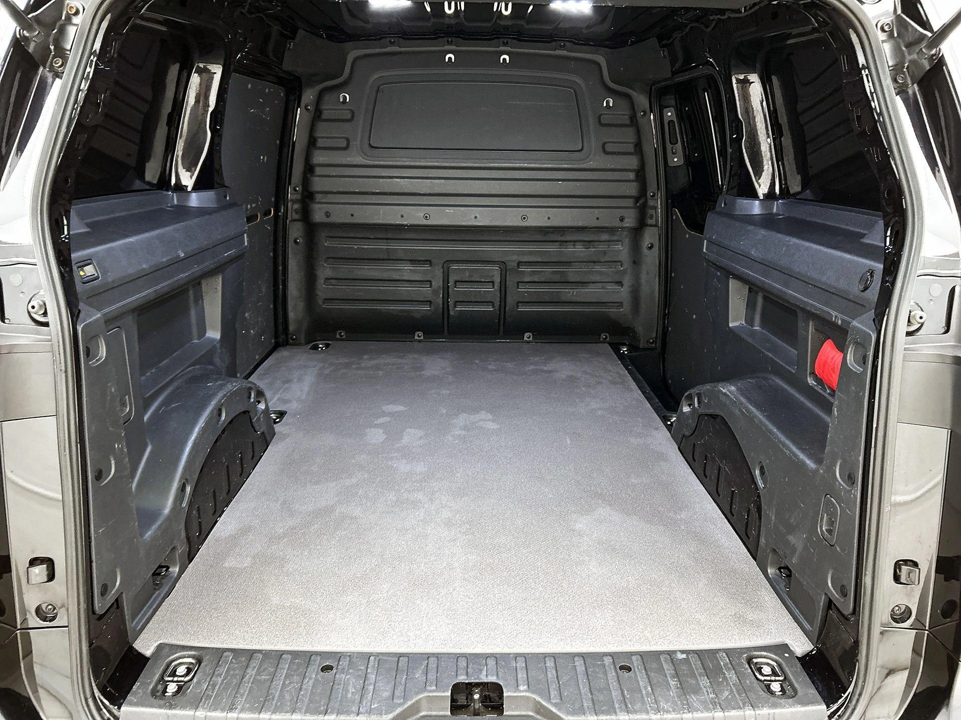 Volkswagen-ID. Buzz Cargo-image-23