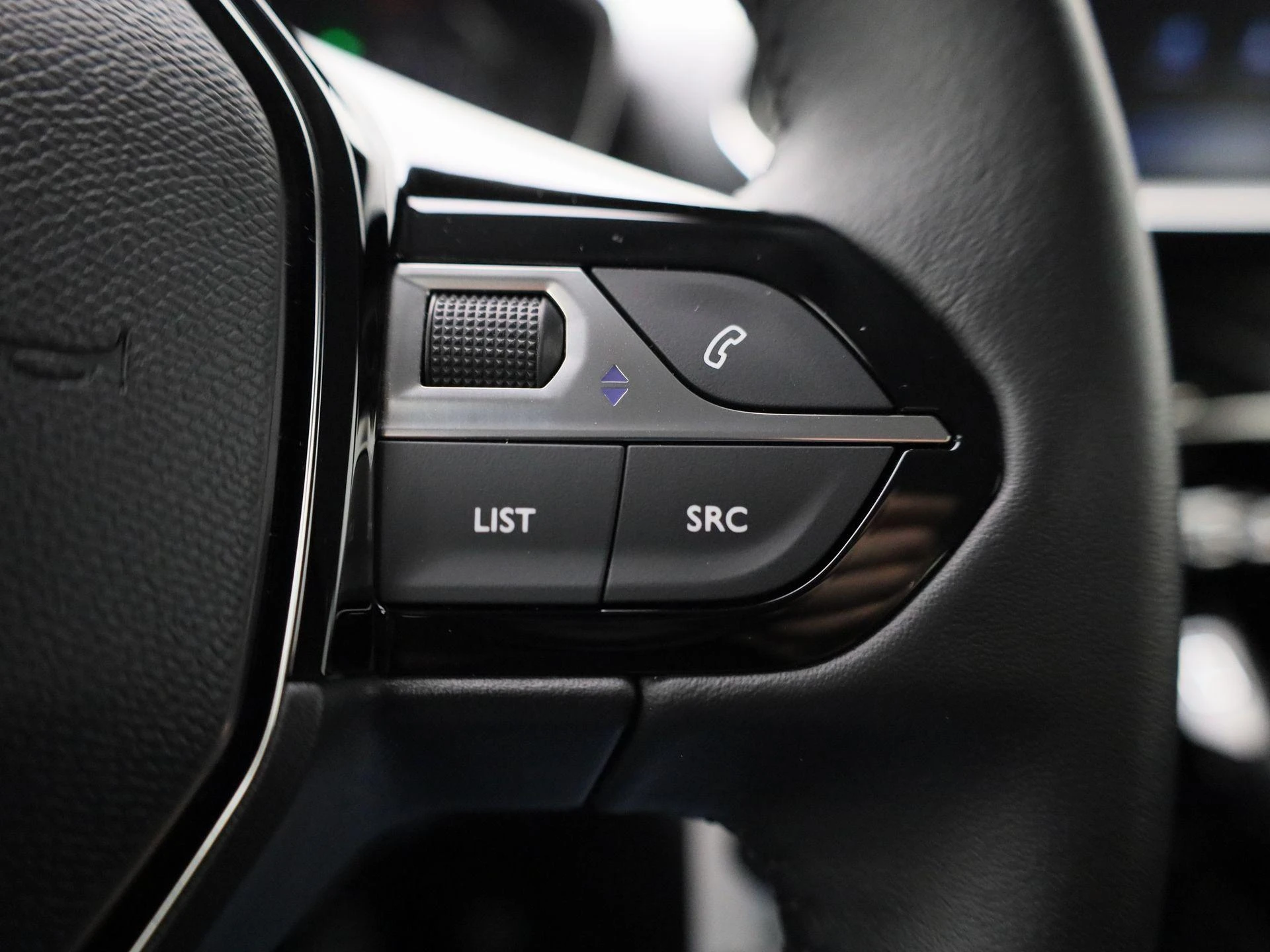 Peugeot-208-image-14