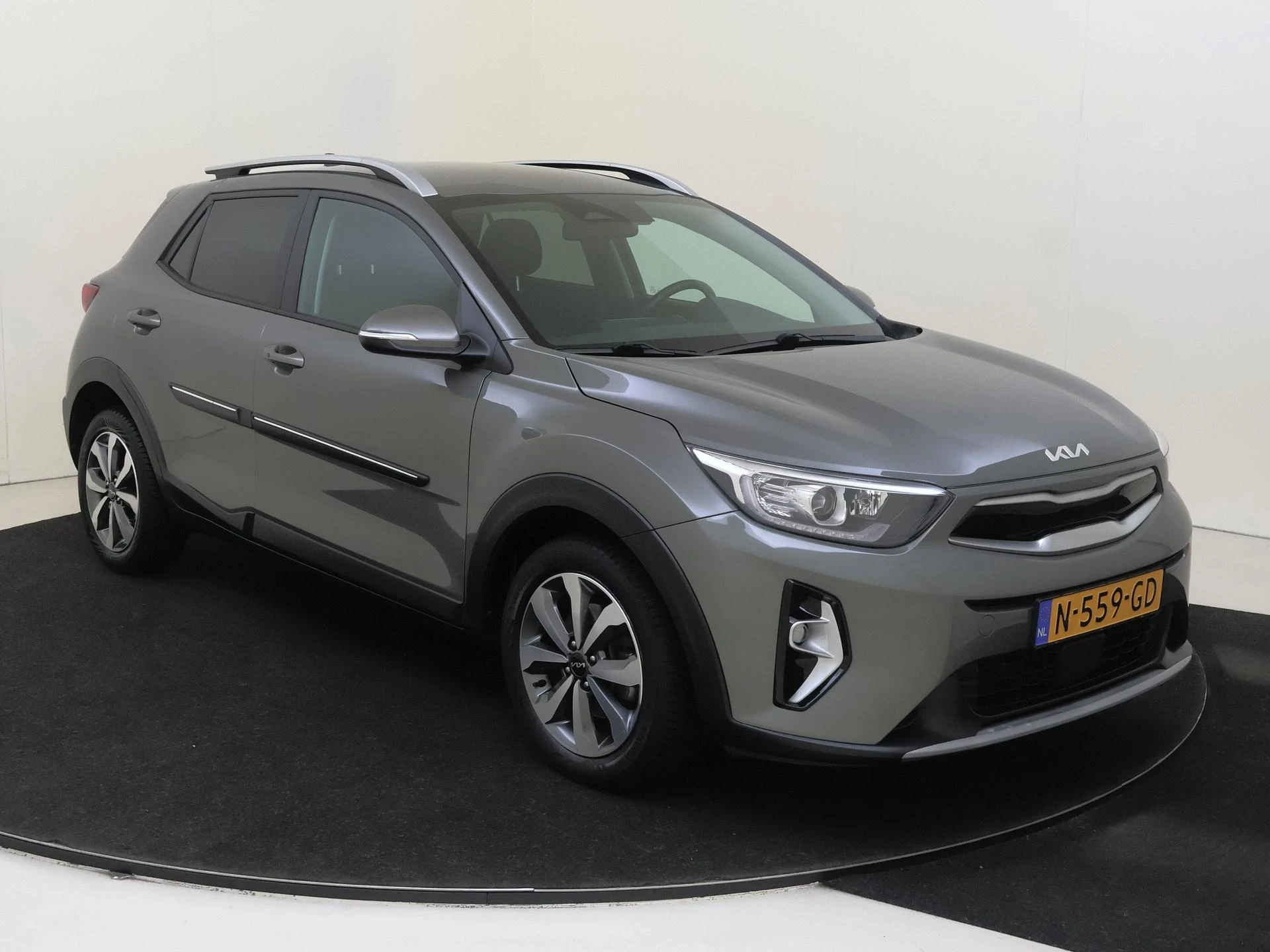 Kia-Stonic-image-2