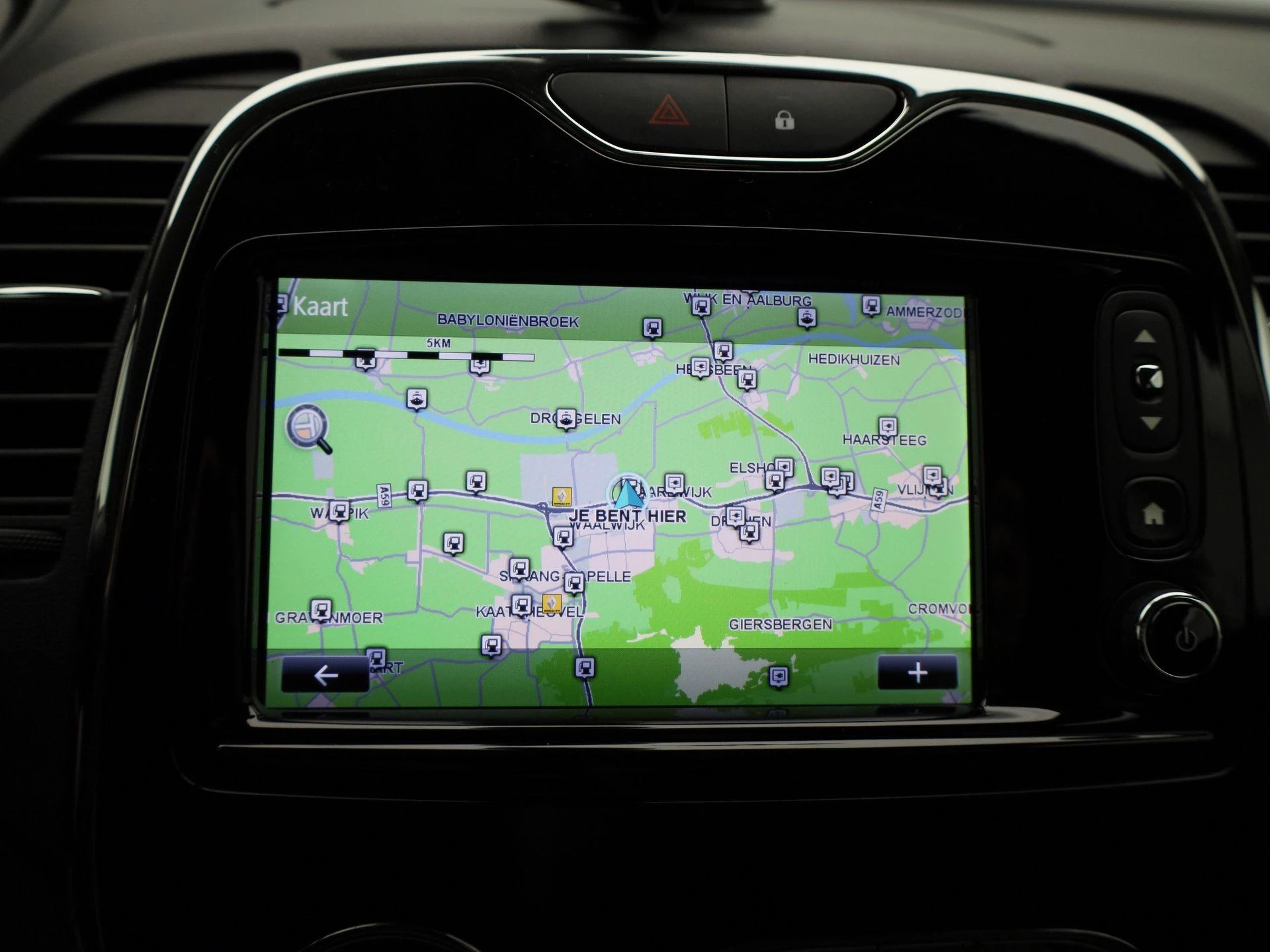 Renault-Captur-image-16