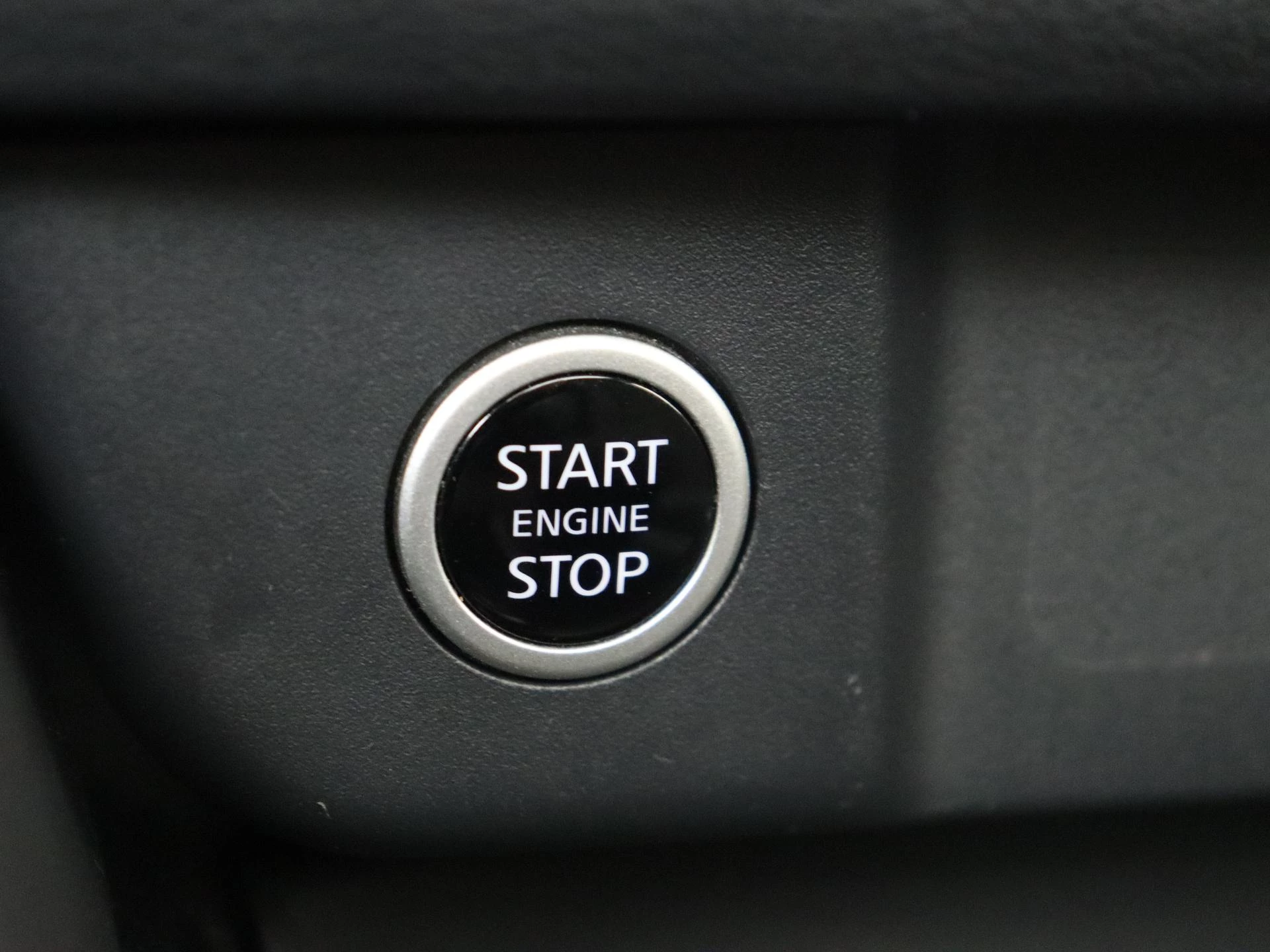 Nissan-QASHQAI-image-23