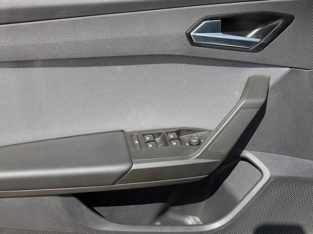 SEAT-Leon-image-14