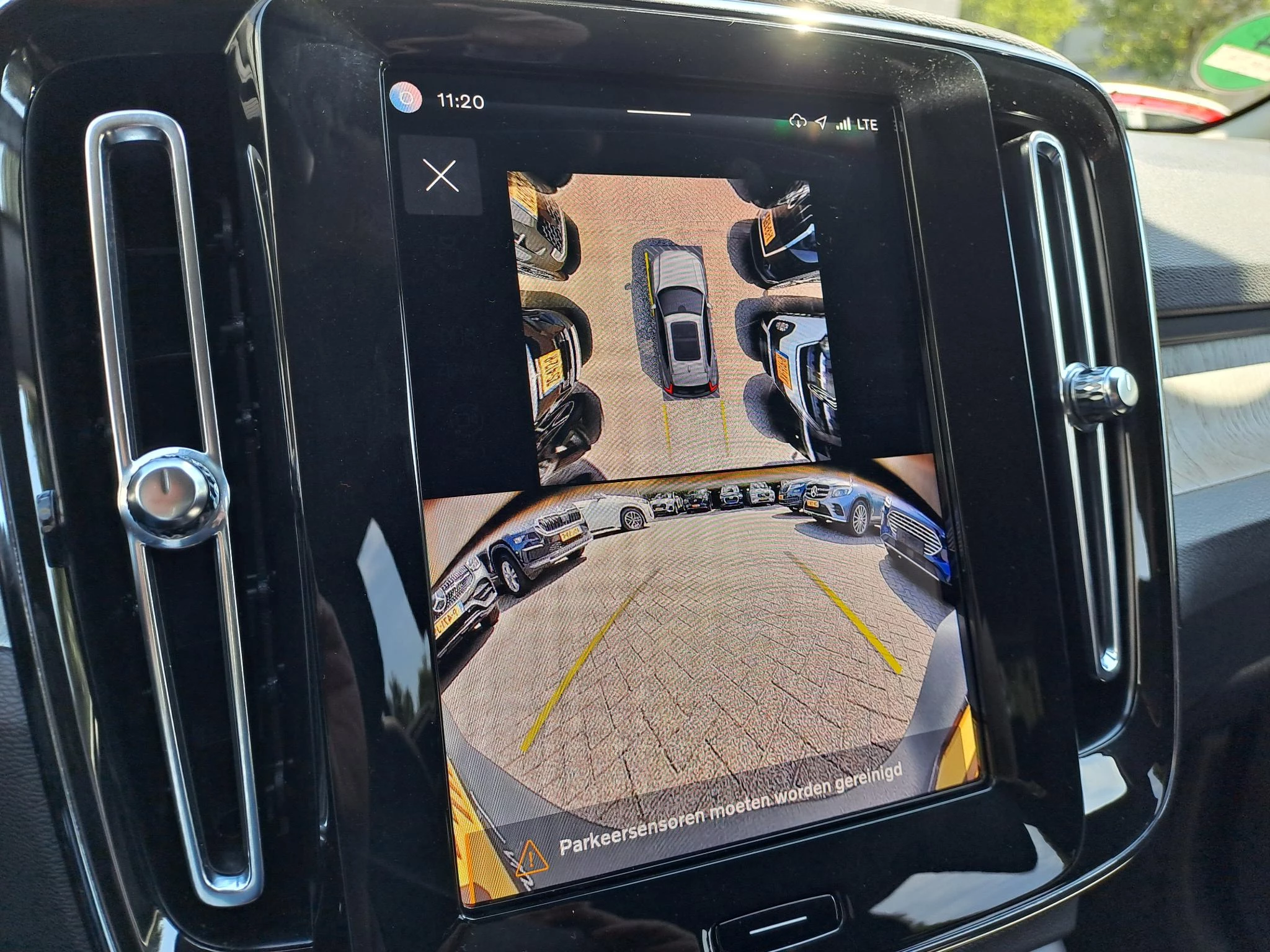 Volvo XC40 2.0 B4 Plus Dark