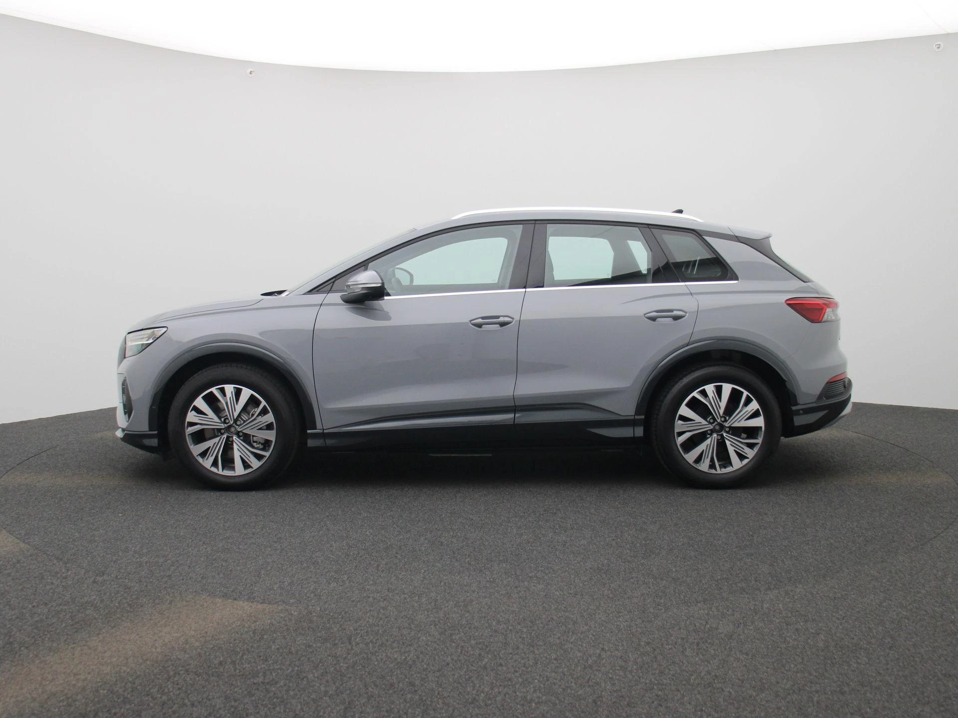 Audi-Q4 e-tron-image-6