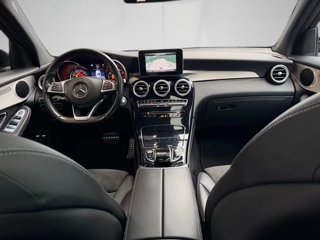 Mercedes-Benz-GLC 250-image-10
