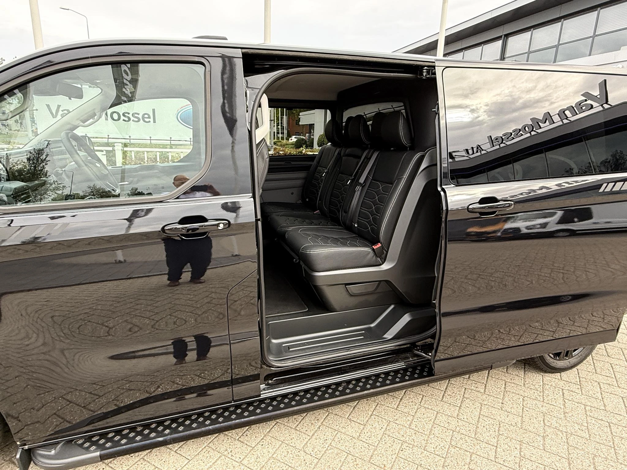 Ford-Transit Custom-image-15
