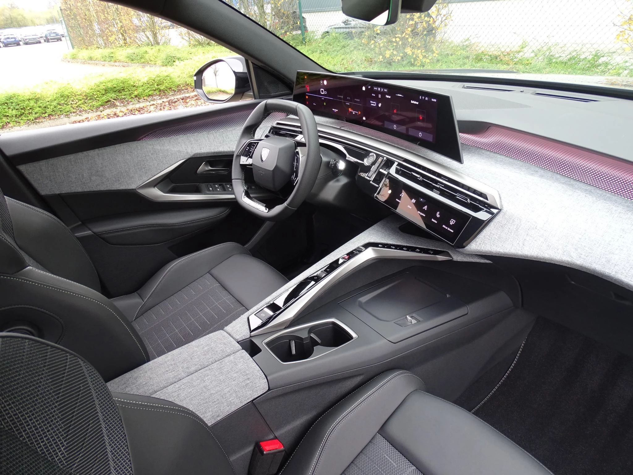 Peugeot e-3008 e-3008 210 GT