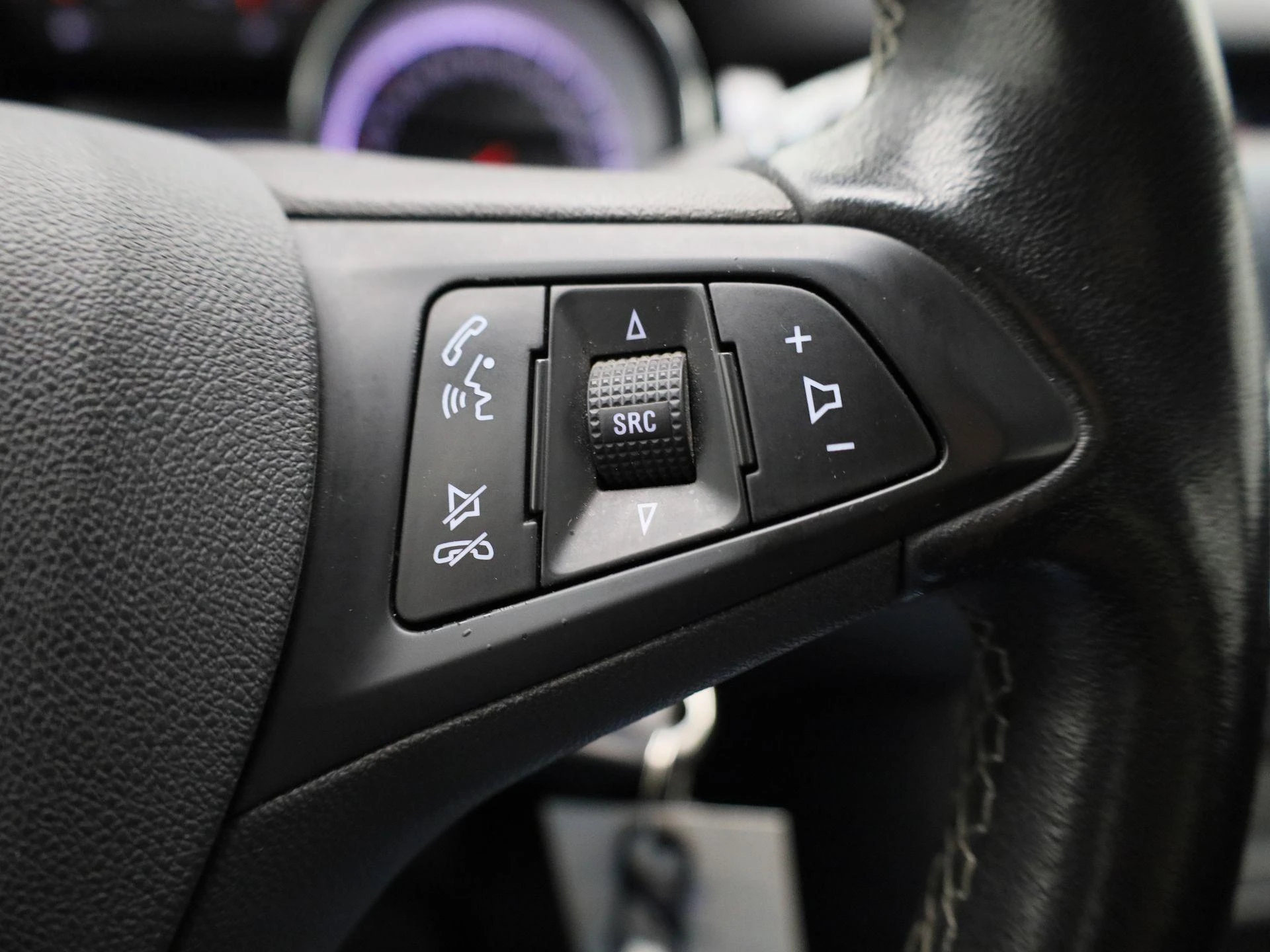Opel-Astra-image-14