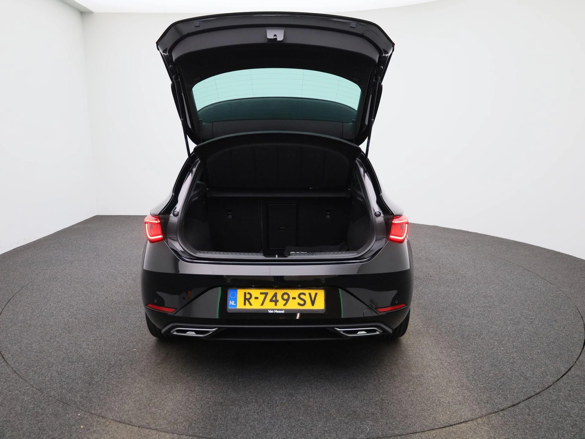 SEAT-Leon-image-10