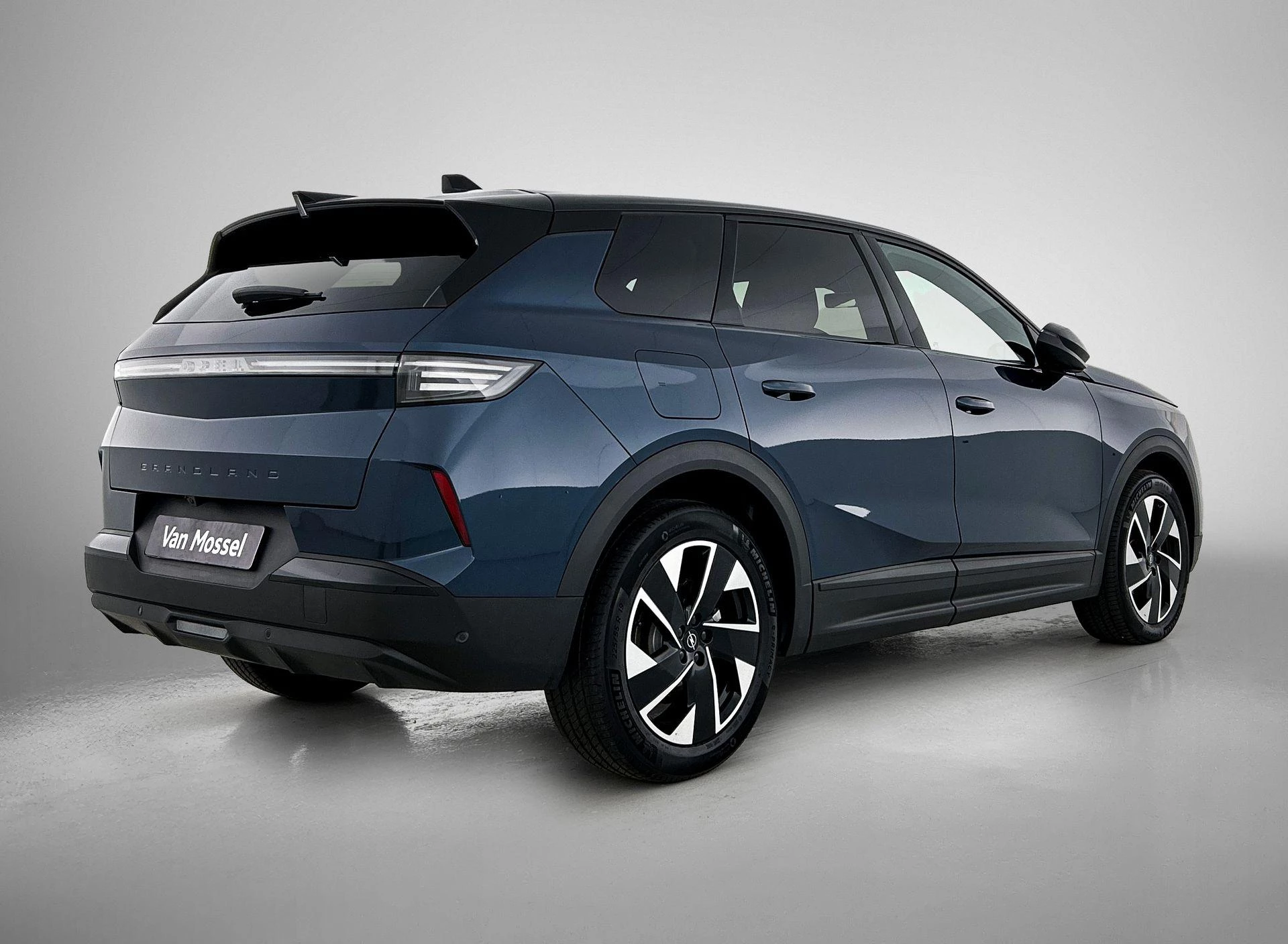 Opel-Grandland-image-3