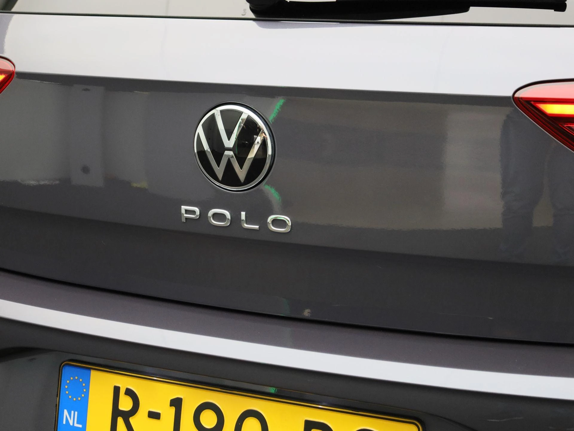 Volkswagen-Polo-image-33