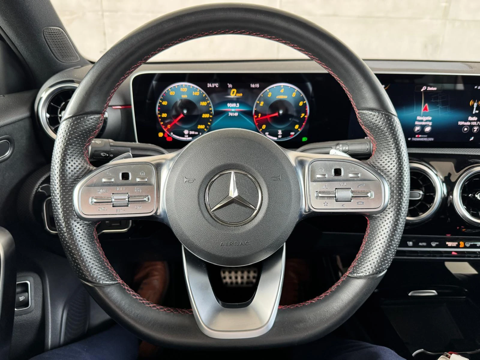 Mercedes-Benz-A-Klasse-image-12
