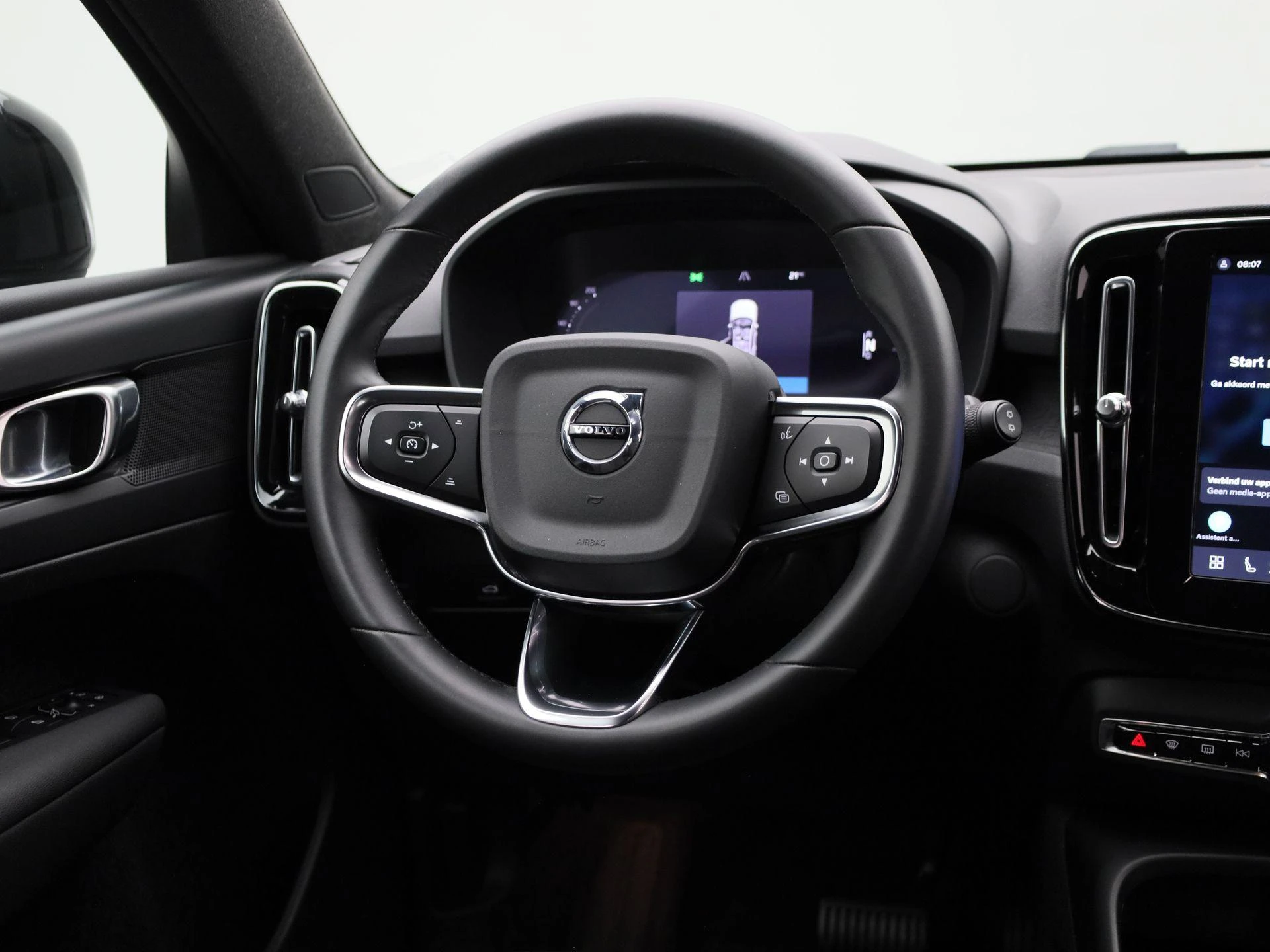 Volvo-XC40-image-9