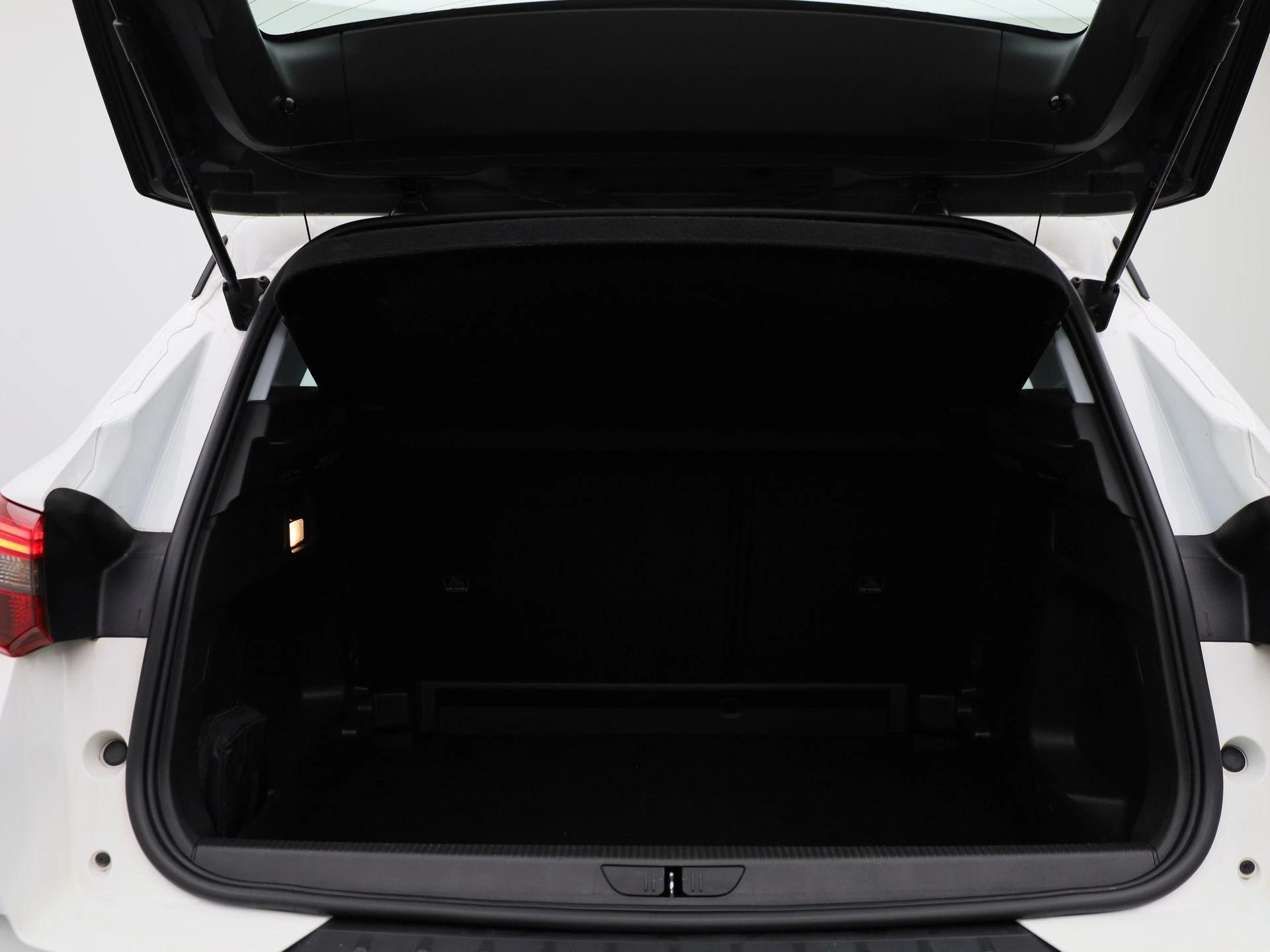 Opel-Grandland-image-13
