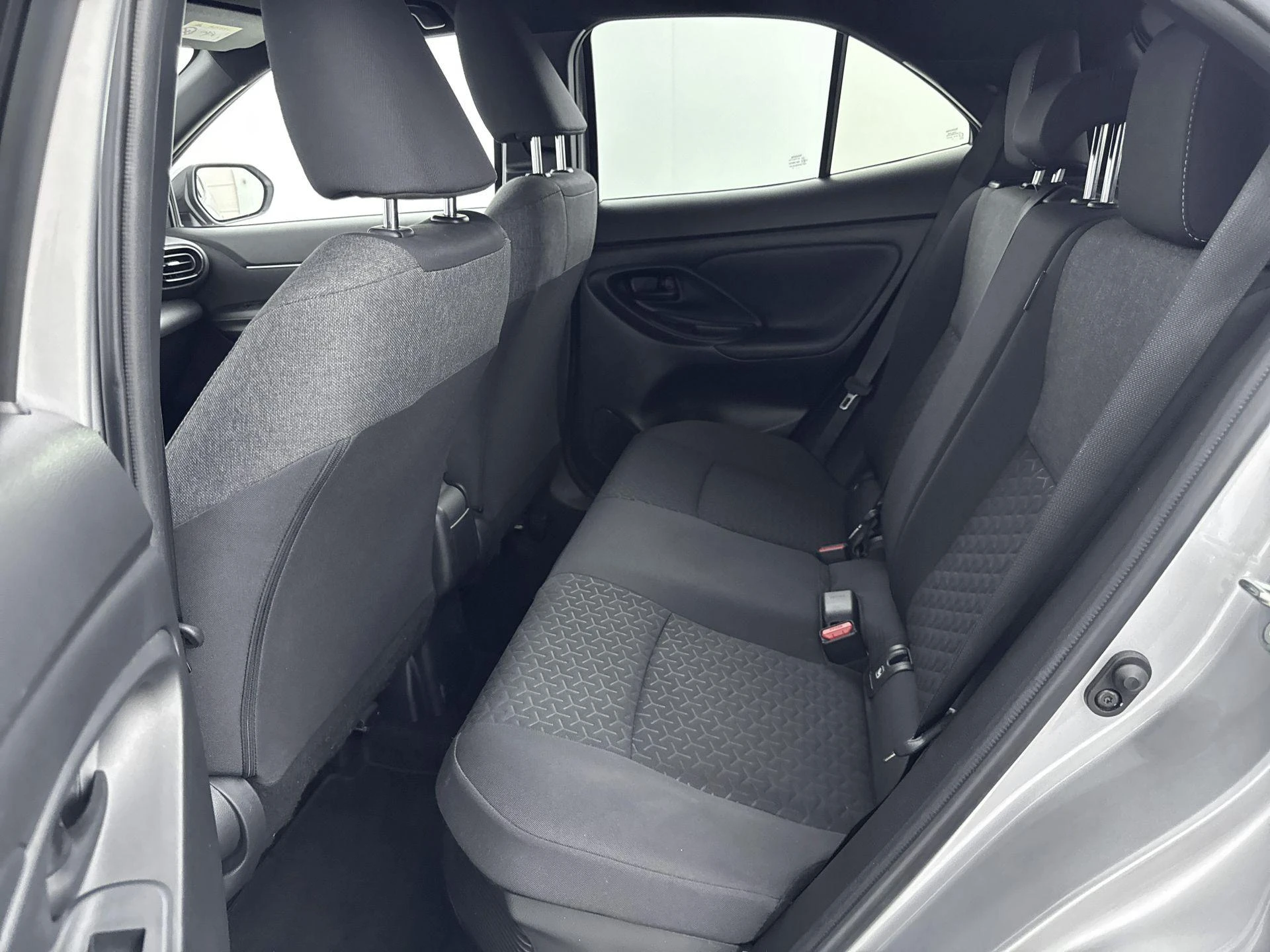 Toyota-Yaris Cross-image-24