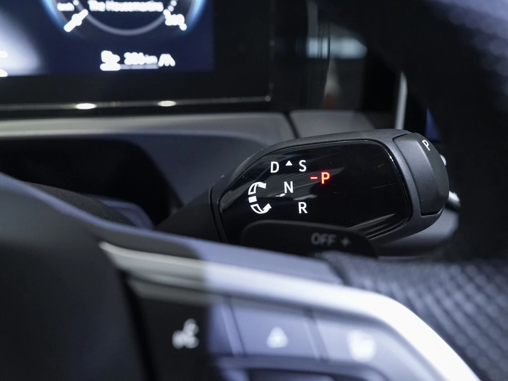 Volkswagen Tiguan 1,5 l eHybrid DSG R-Line AHK PANO NAVI