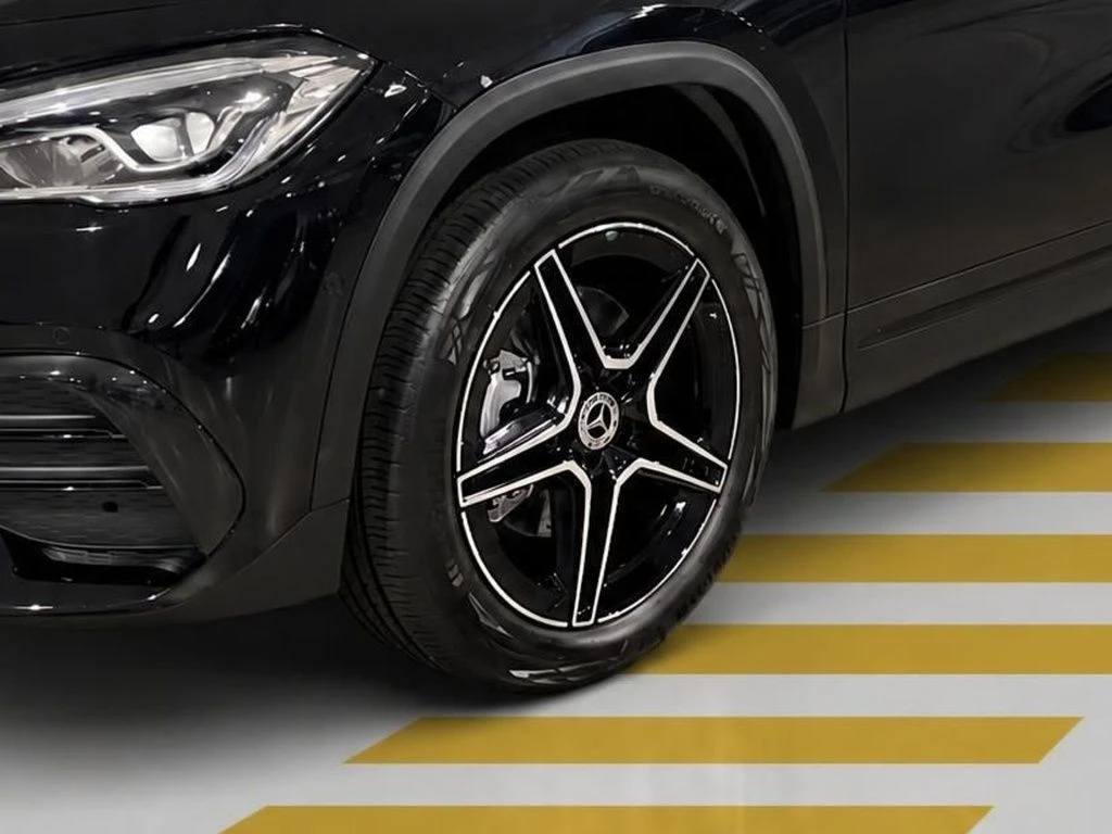 Mercedes-Benz-GLA 250 e-image-5