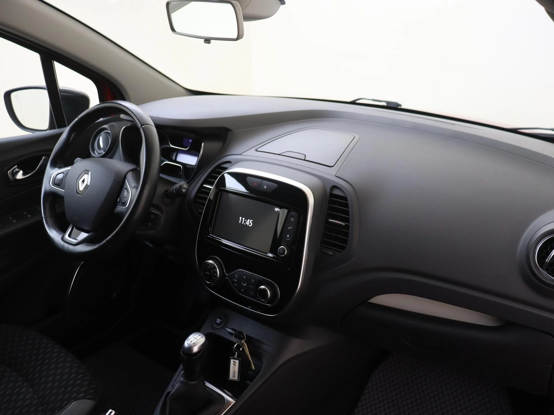 Renault-Captur-image-4