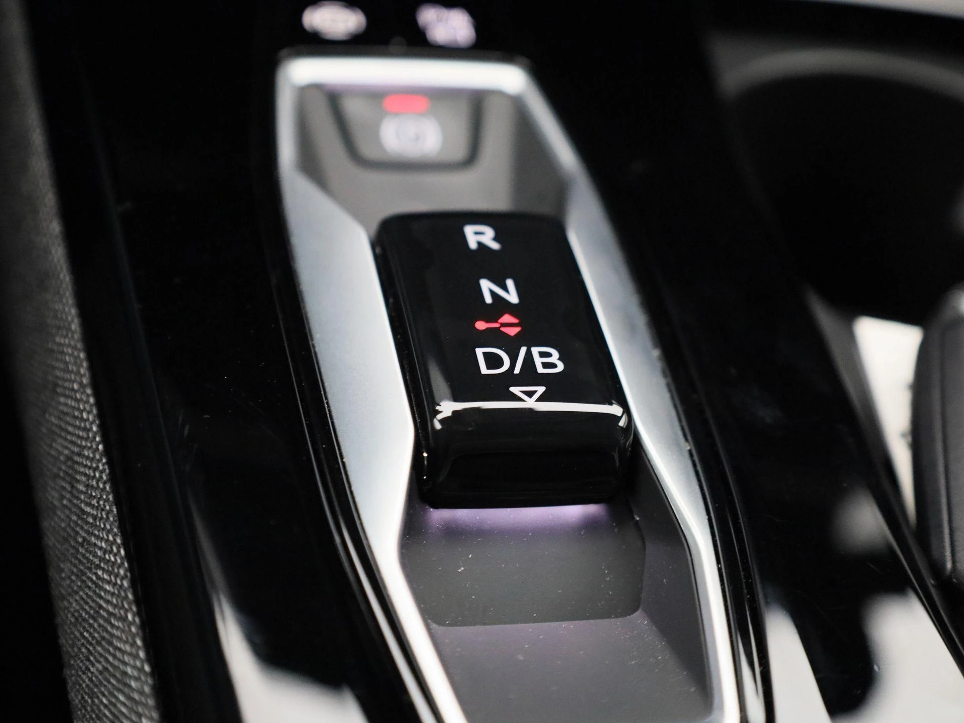 Audi-Q6 e-tron-image-19