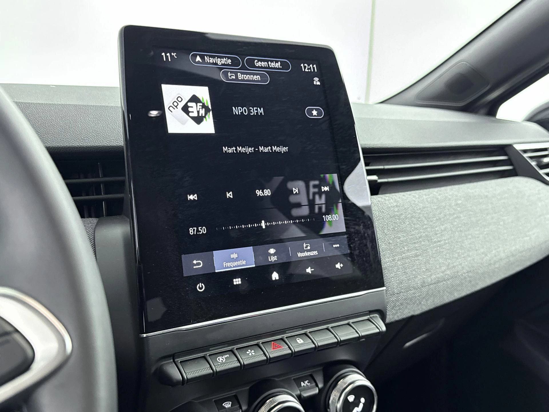 Renault-Clio-image-5