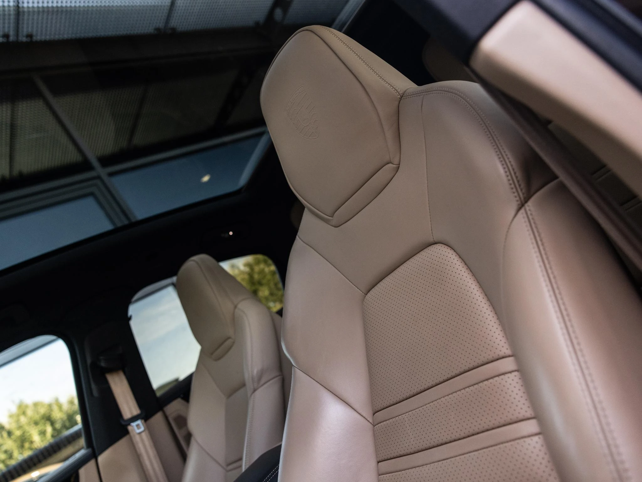 Porsche-Cayenne-image-13