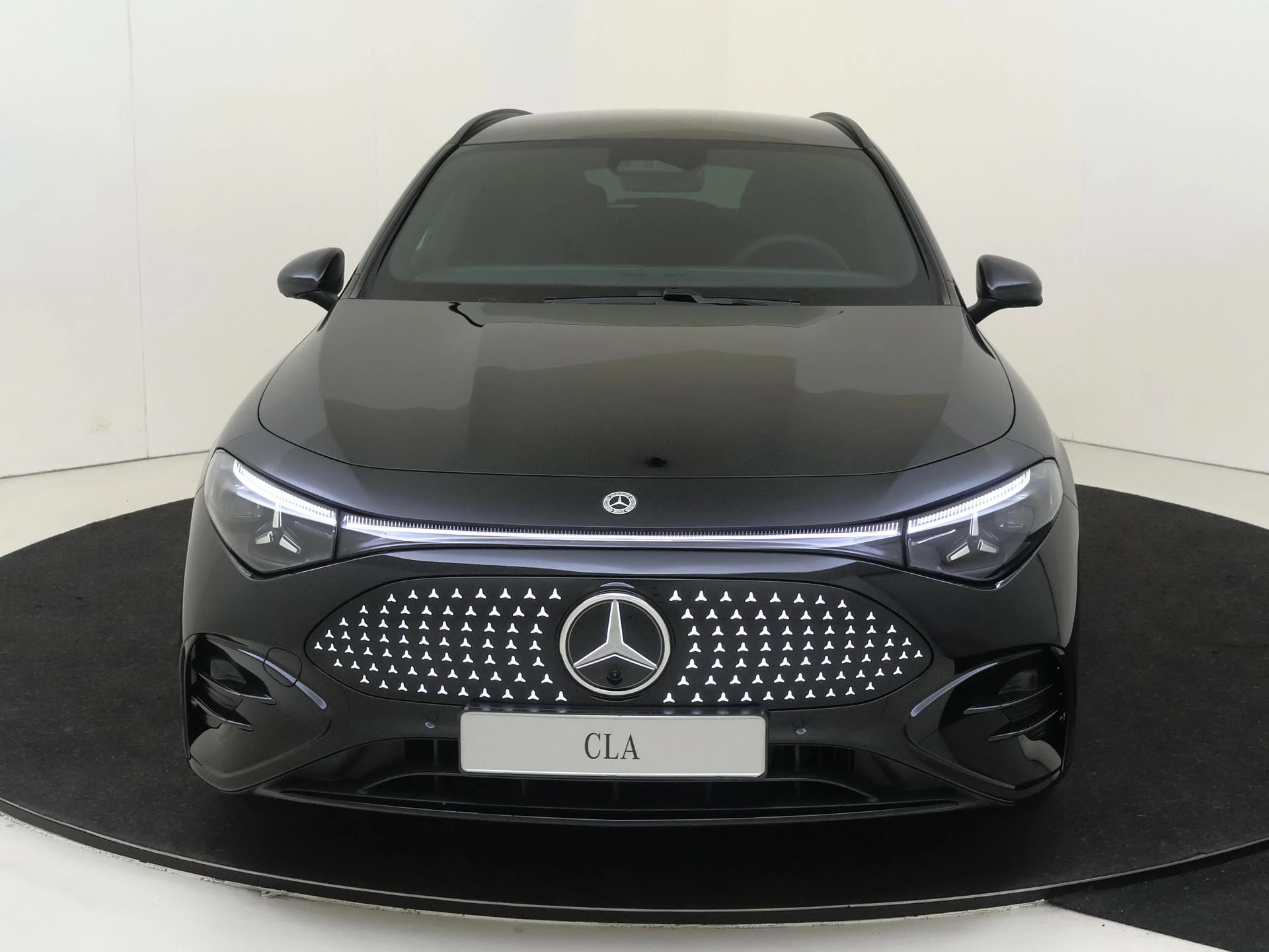 Mercedes-Benz-CLA-image-5