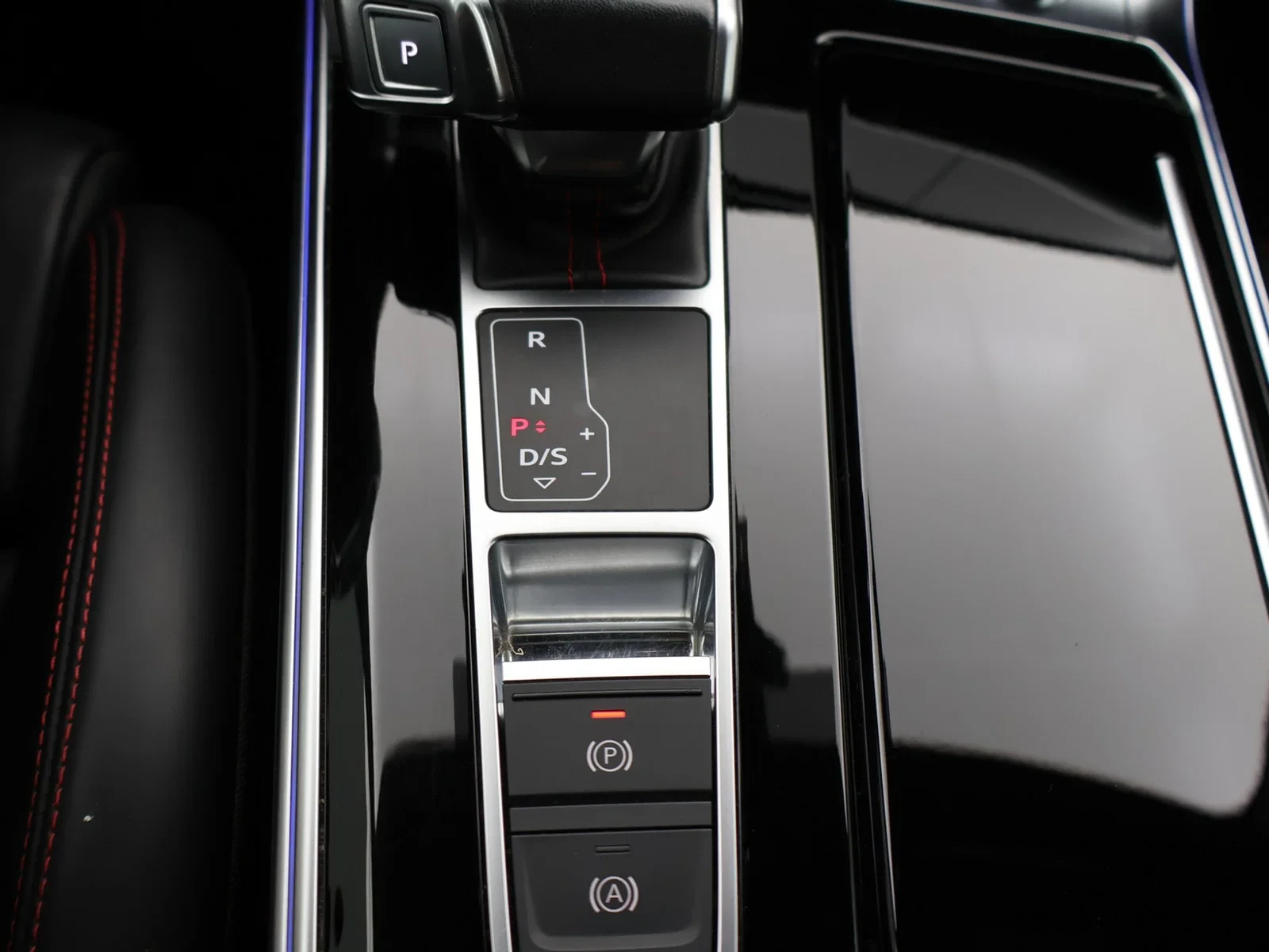 Audi A6 PHEV Audi A6 Competition 55TFSIe QUATTRO 367PK *AUTOMAAT*3X-S LINE*PANODAK*LEDER*CAMERA*CRUISE*PDC*NAVI*APP-CONNECT*...*