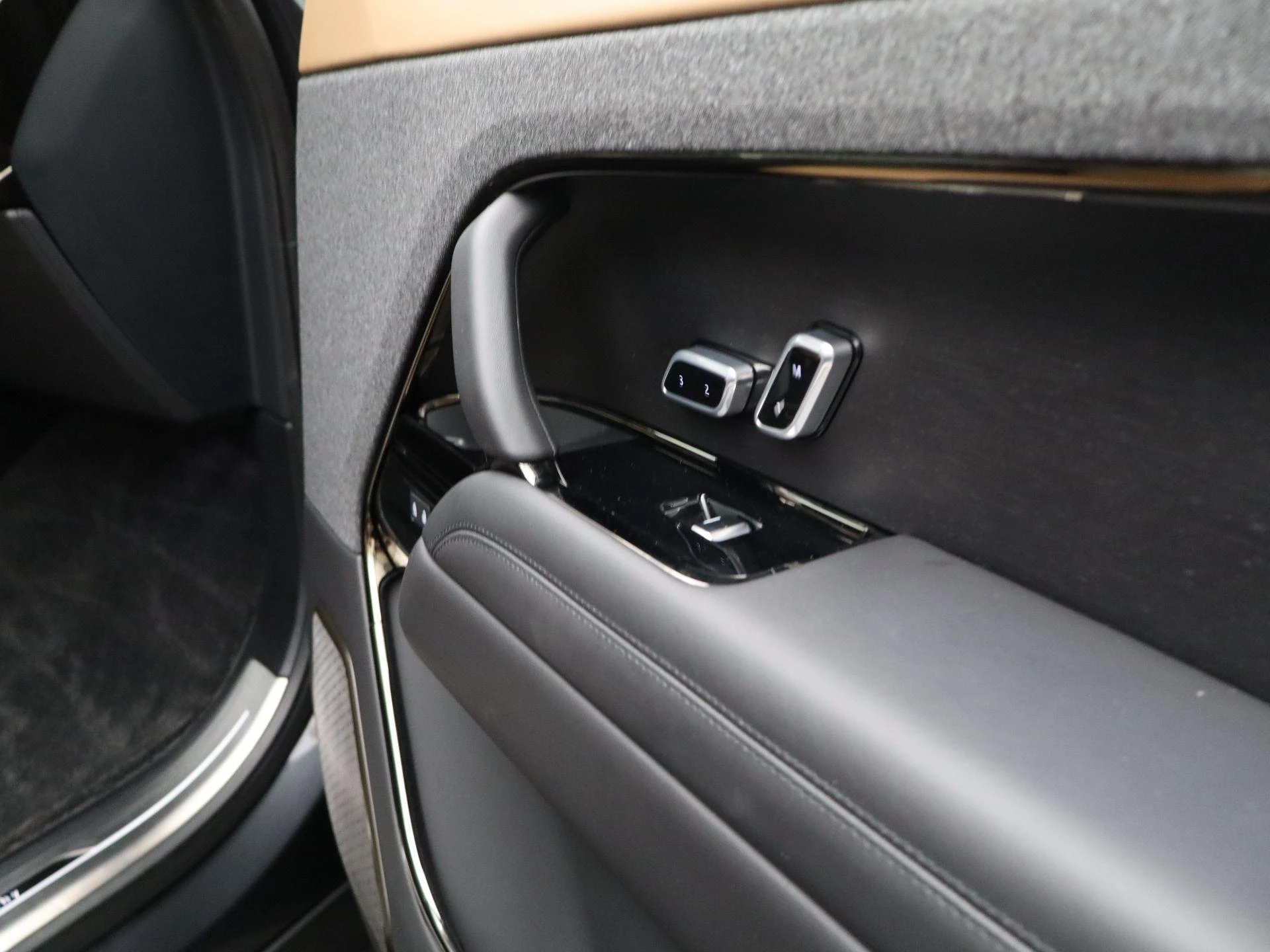 Land Rover-Range Rover Sport-image-36