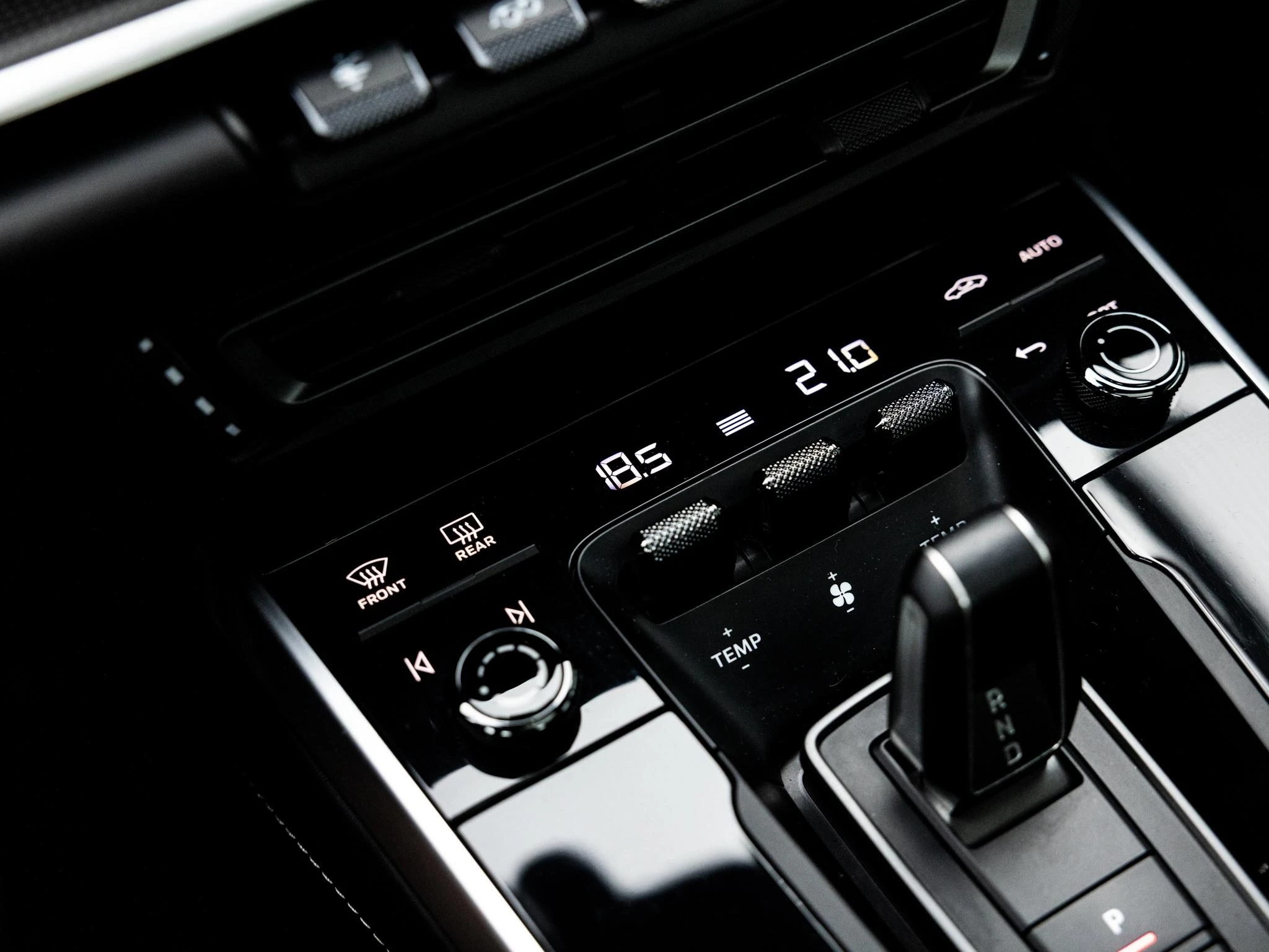 Porsche-911-image-49