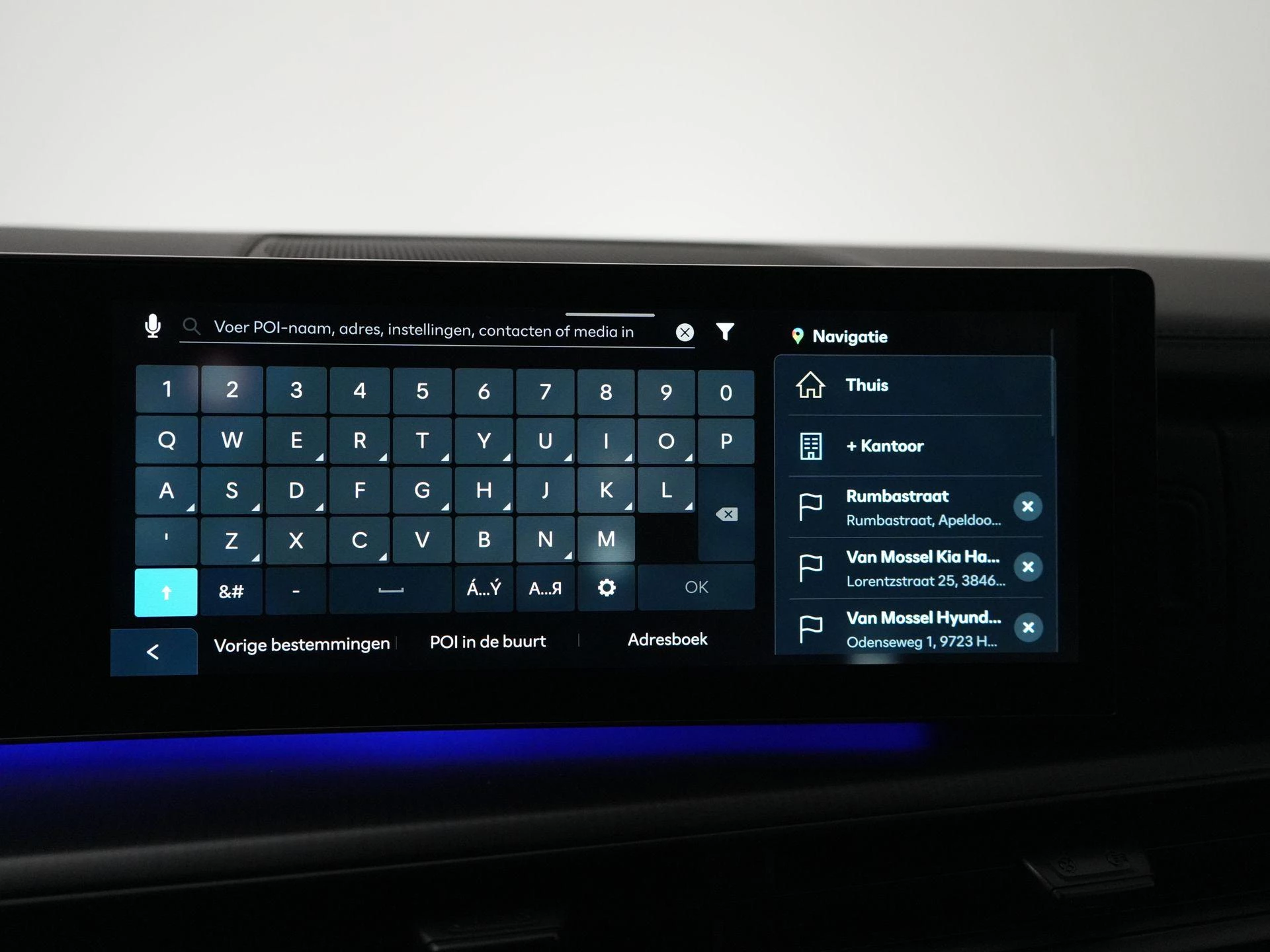 Hyundai-Santa Fe-image-23