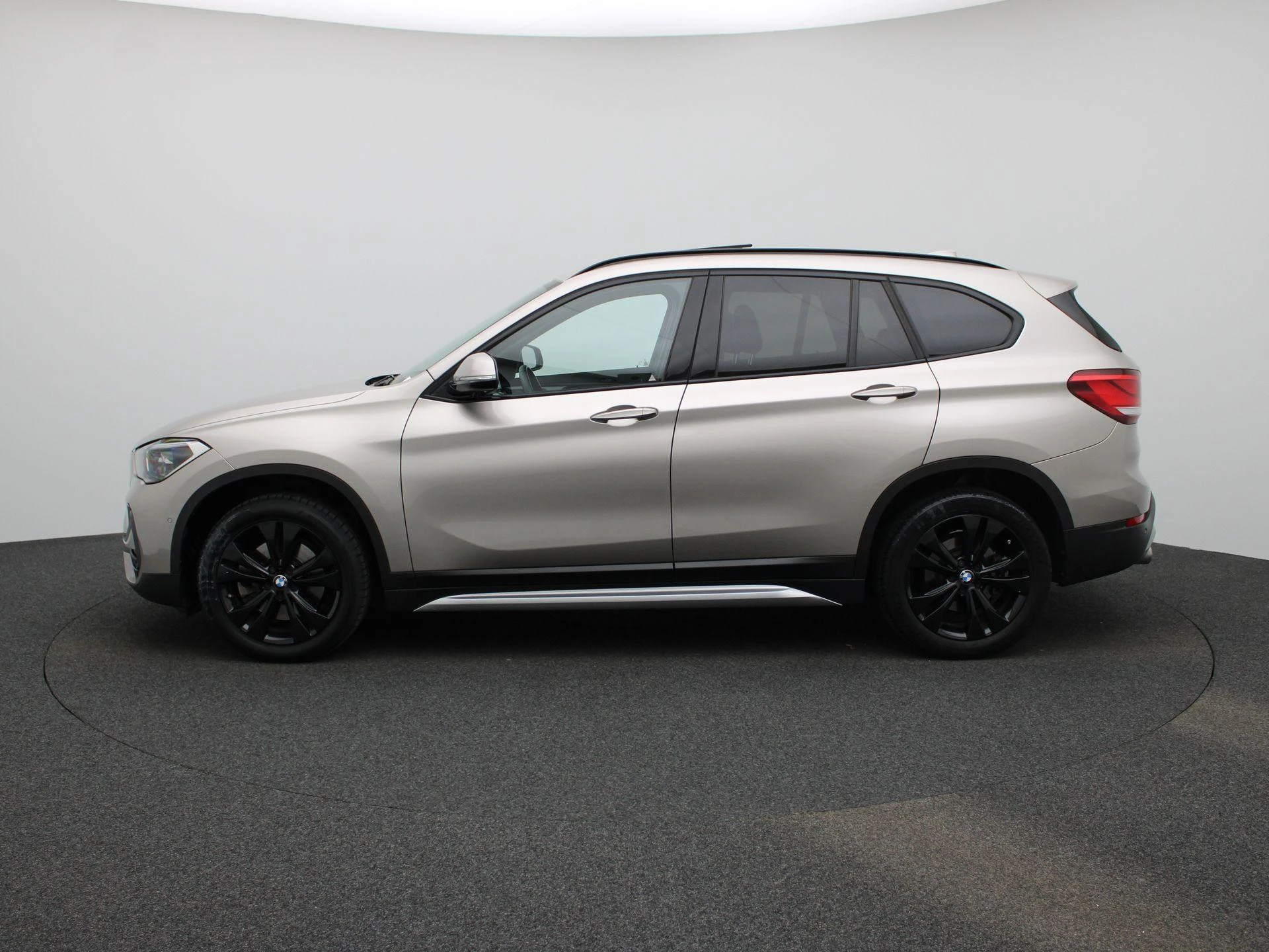 BMW-X1-image-4